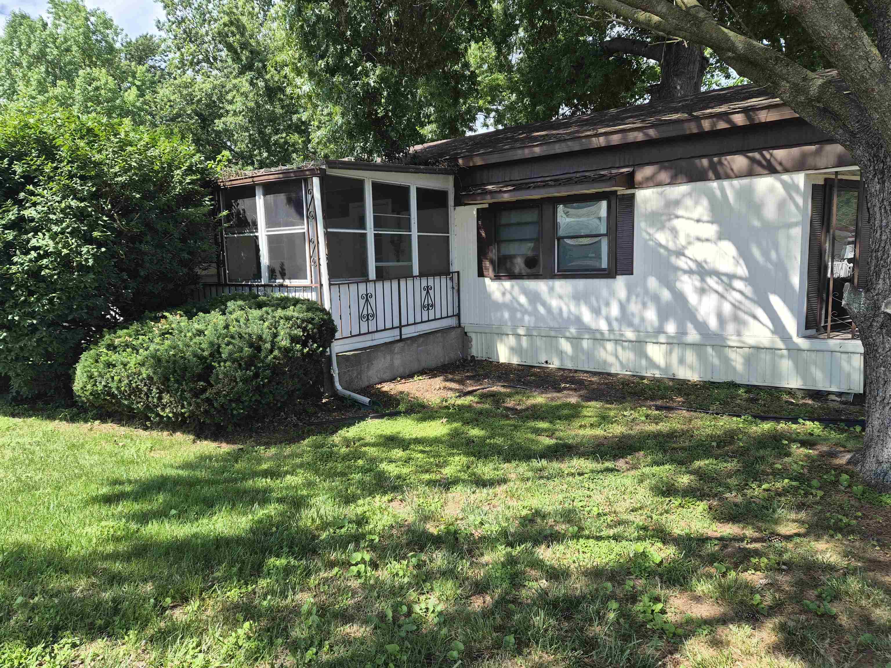 2220 Sunny Lane Property Photo 3