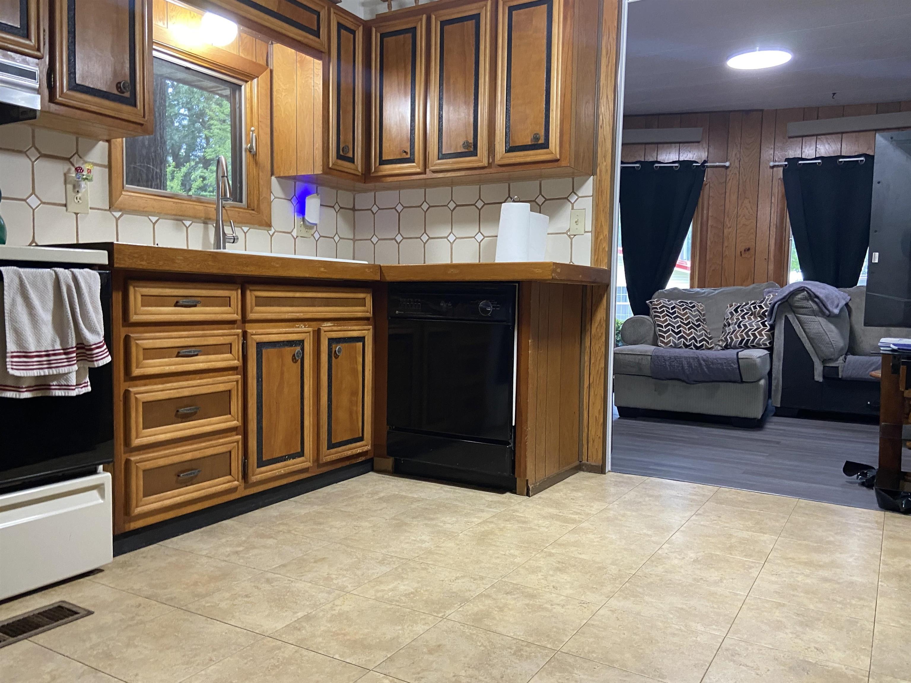 2220 Sunny Lane Property Photo 11