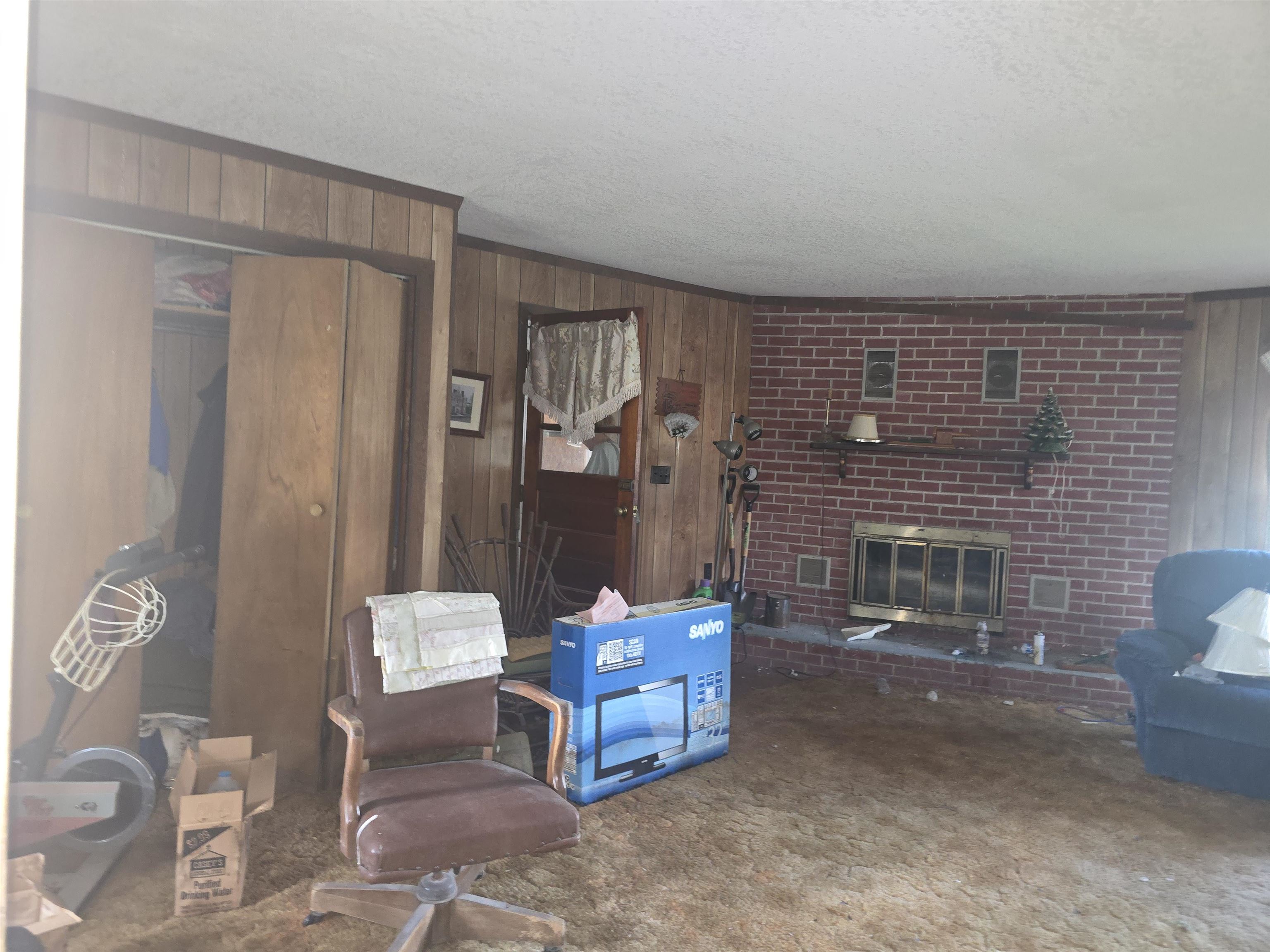 1661 Riverside Drive Property Photo 3