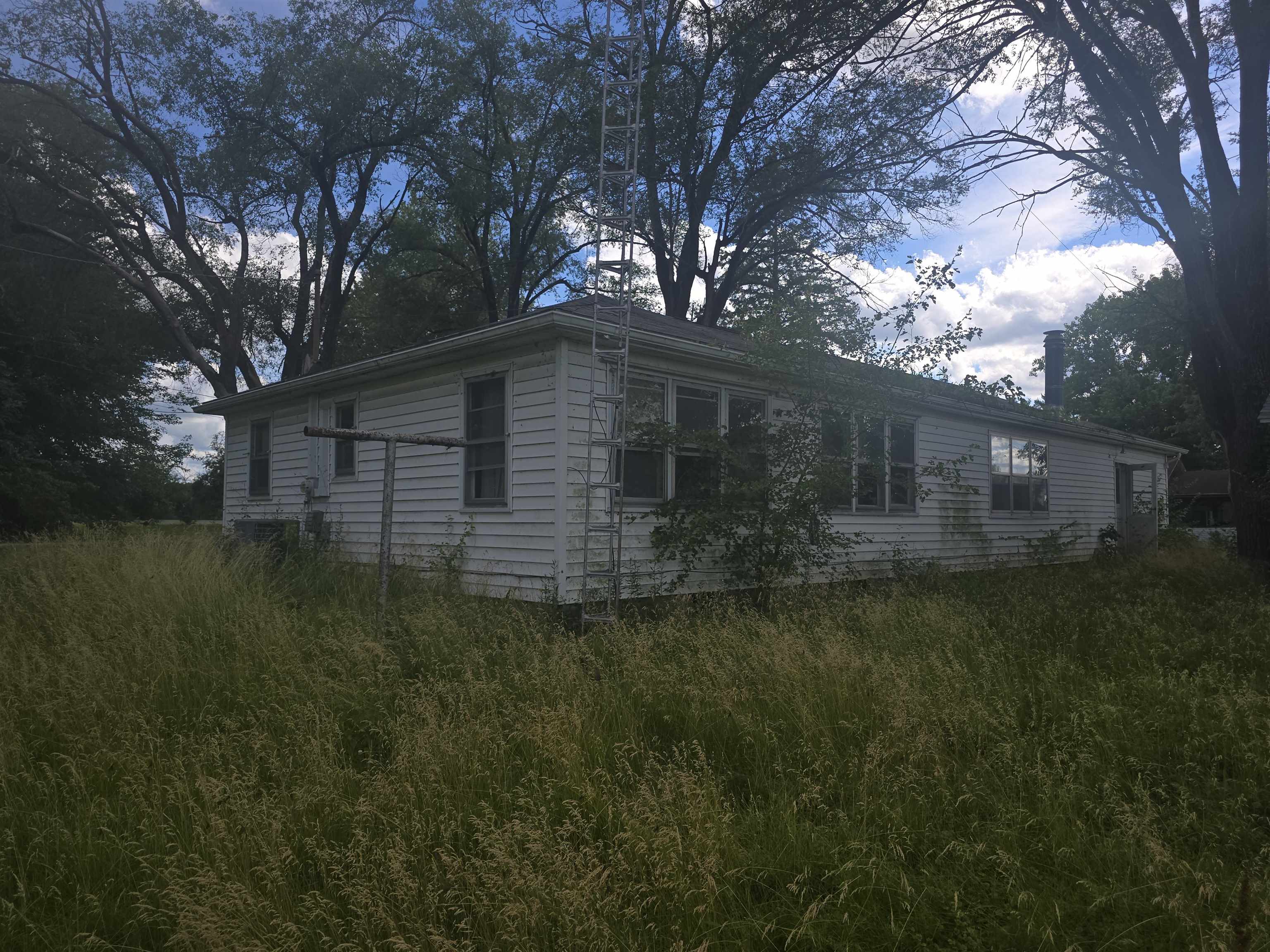 1661 Riverside Drive Property Photo 11
