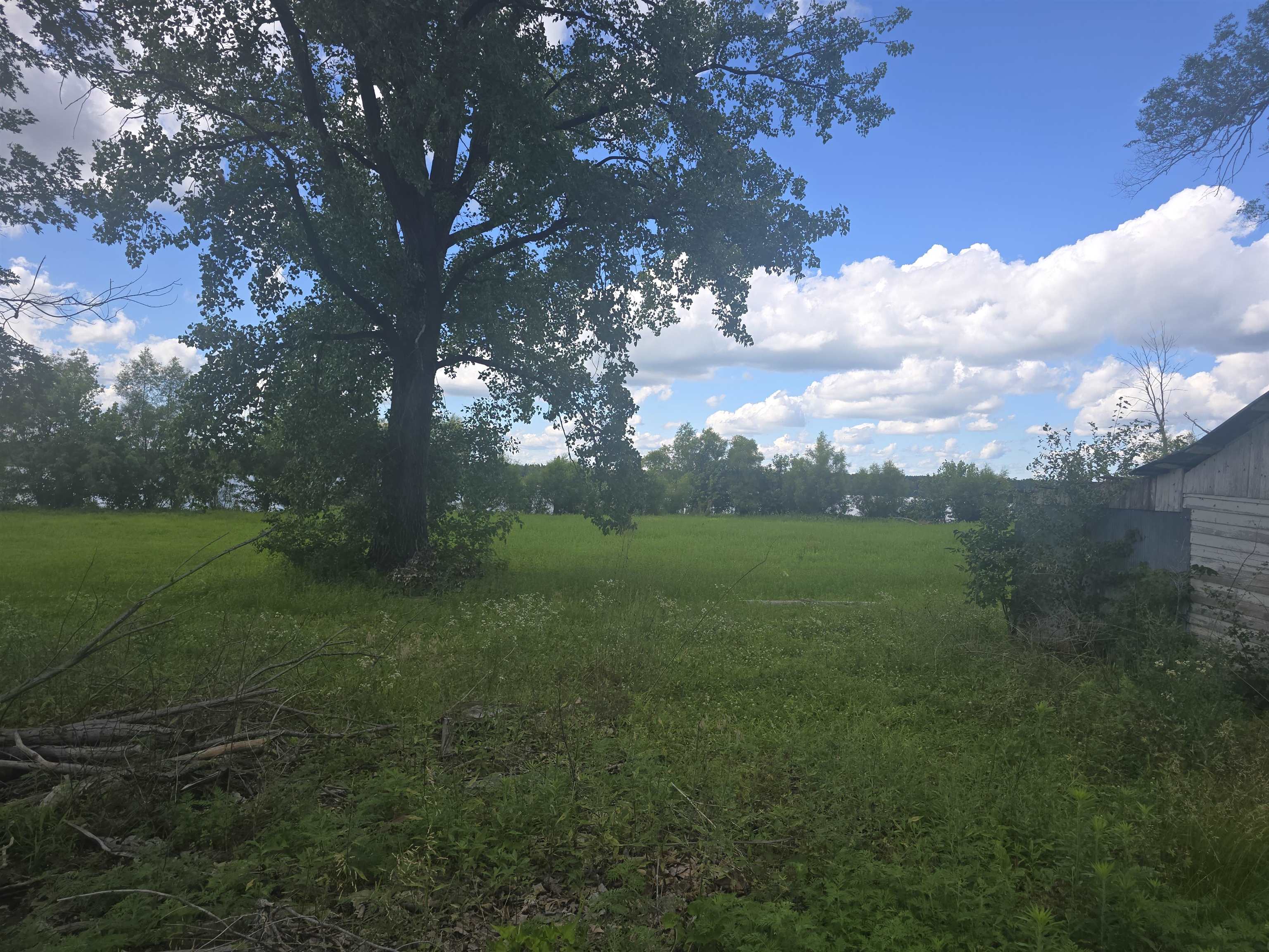 1661 Riverside Drive Property Photo 14