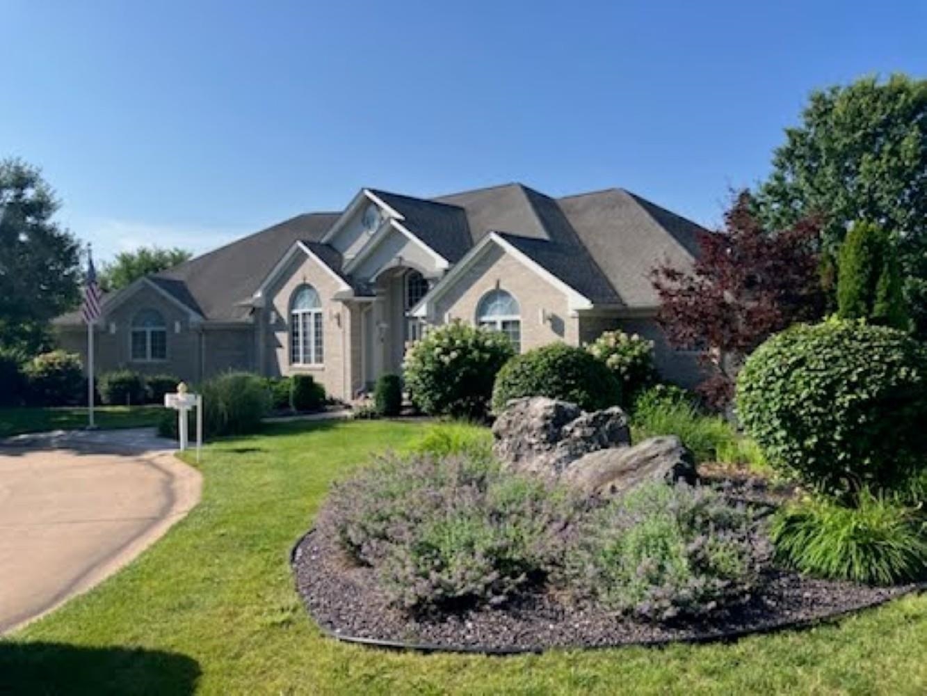 4932 Lake View Drive Property Photo 1