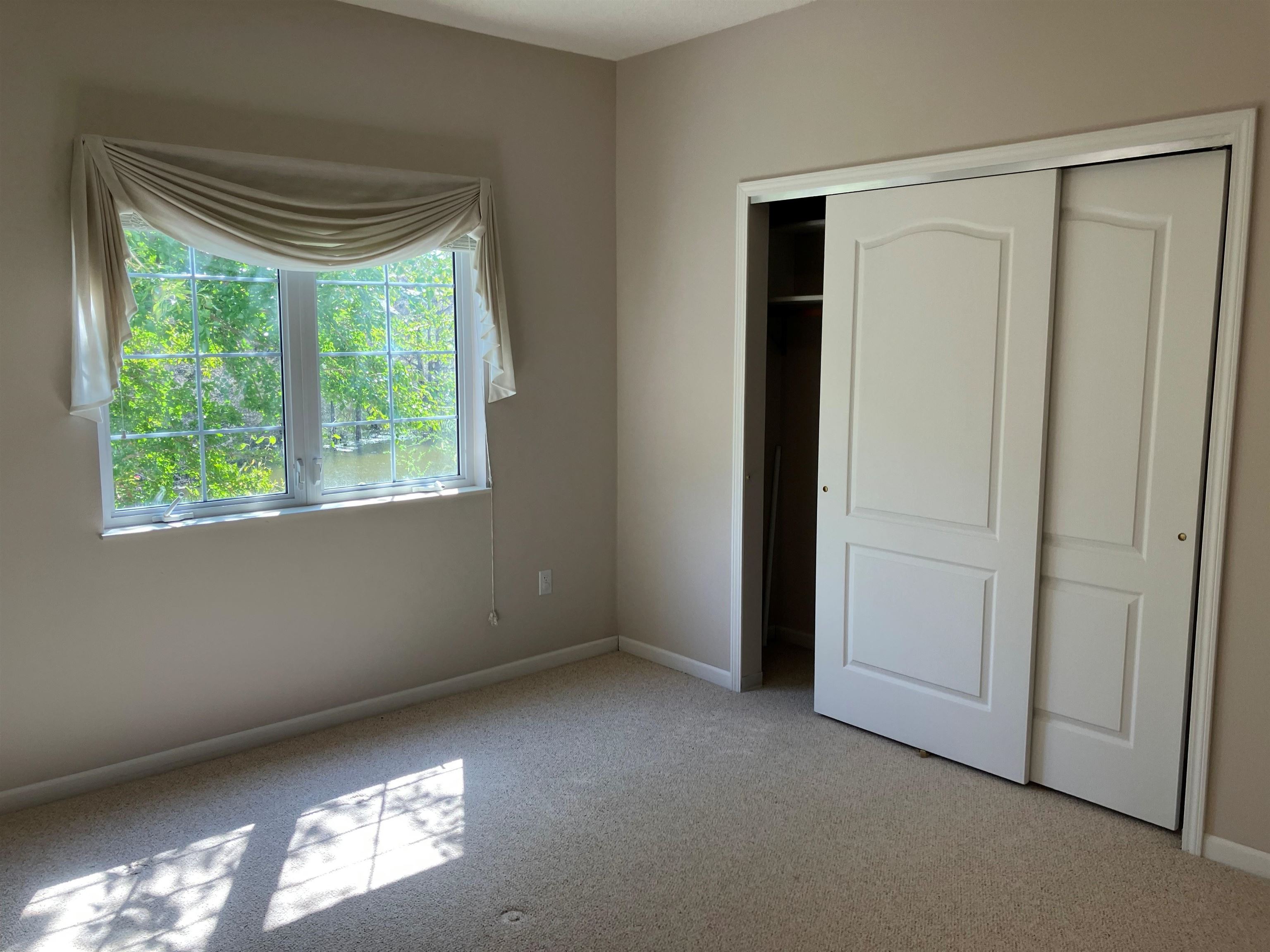4932 Lake View Drive Property Photo 9