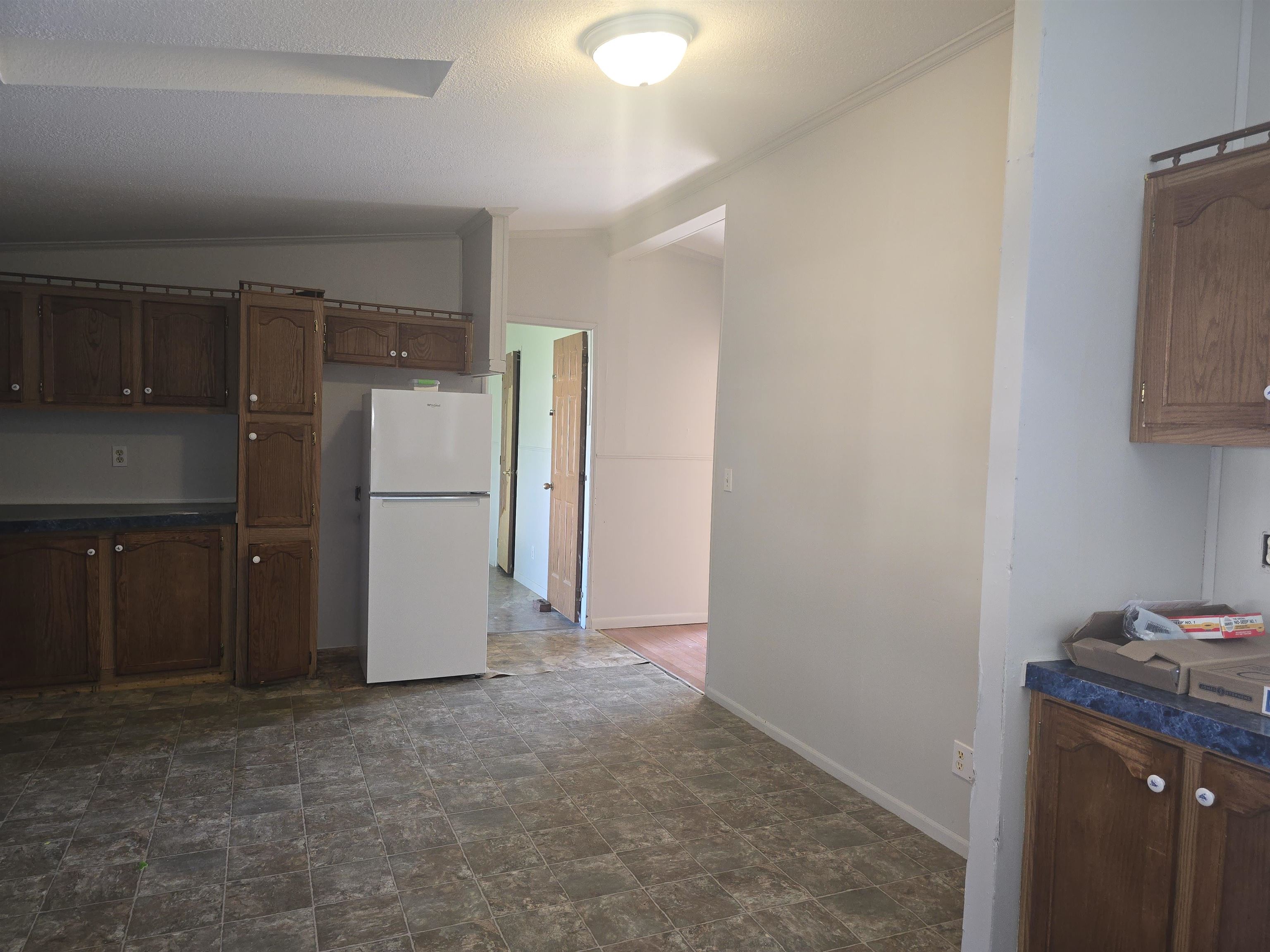 206 W 1st Avenue Property Photo 11