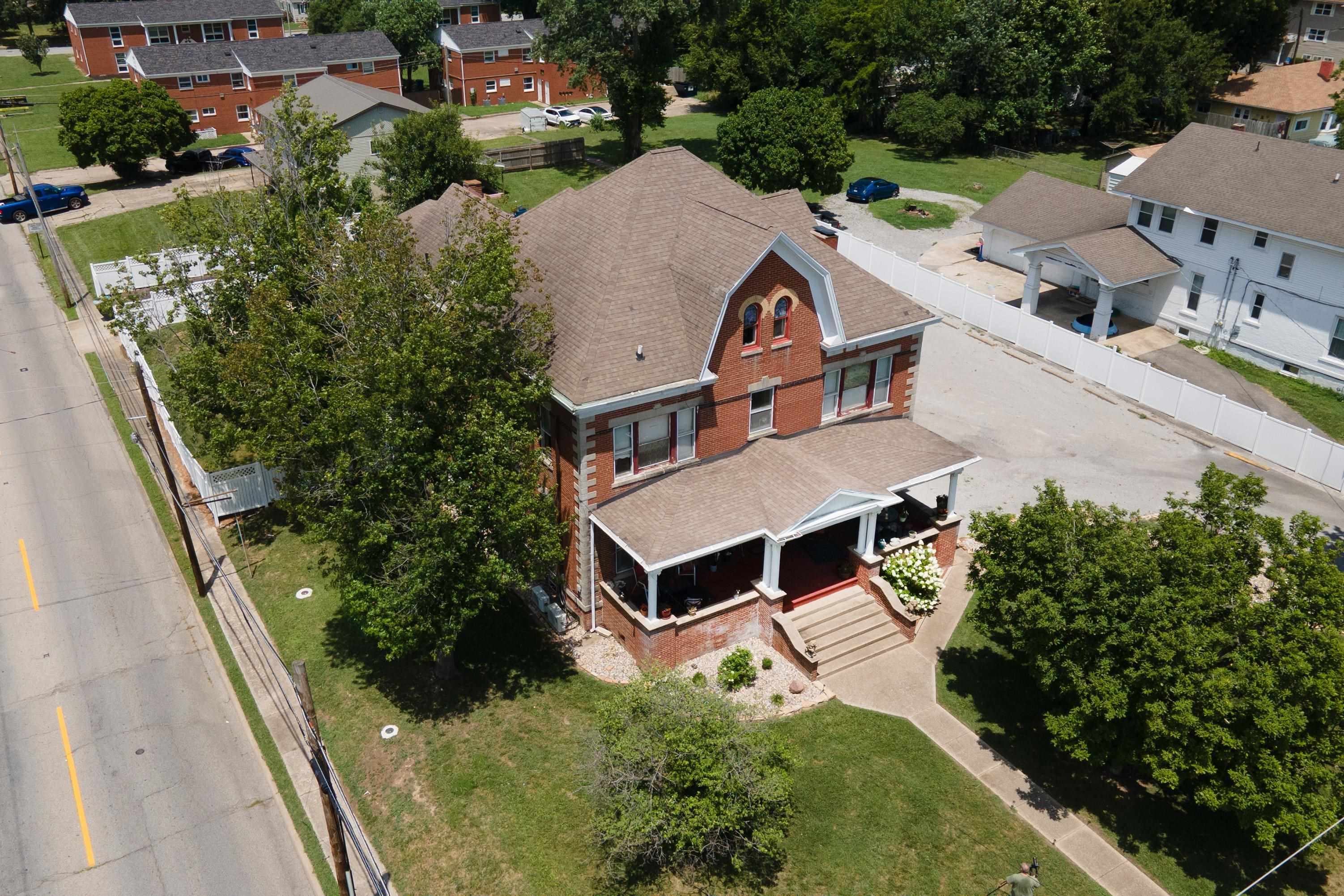 1414 W Main Street Property Photo 82