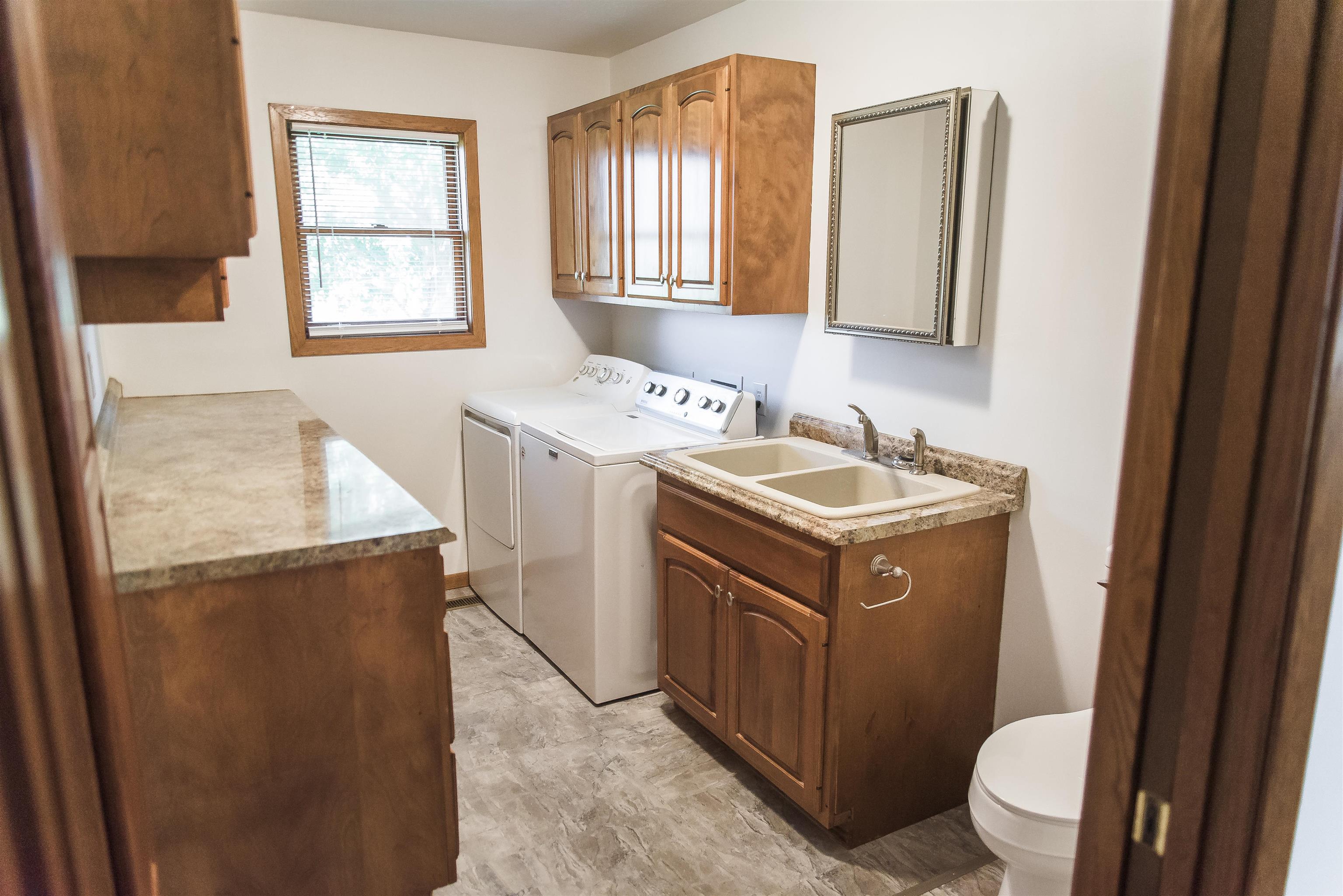 207 Ash Street Property Photo 9