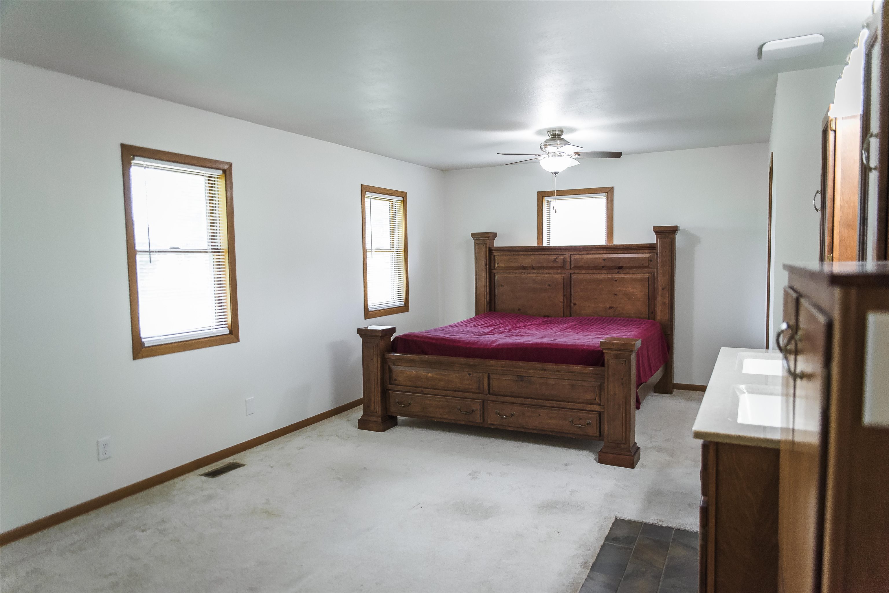 207 Ash Street Property Photo 12