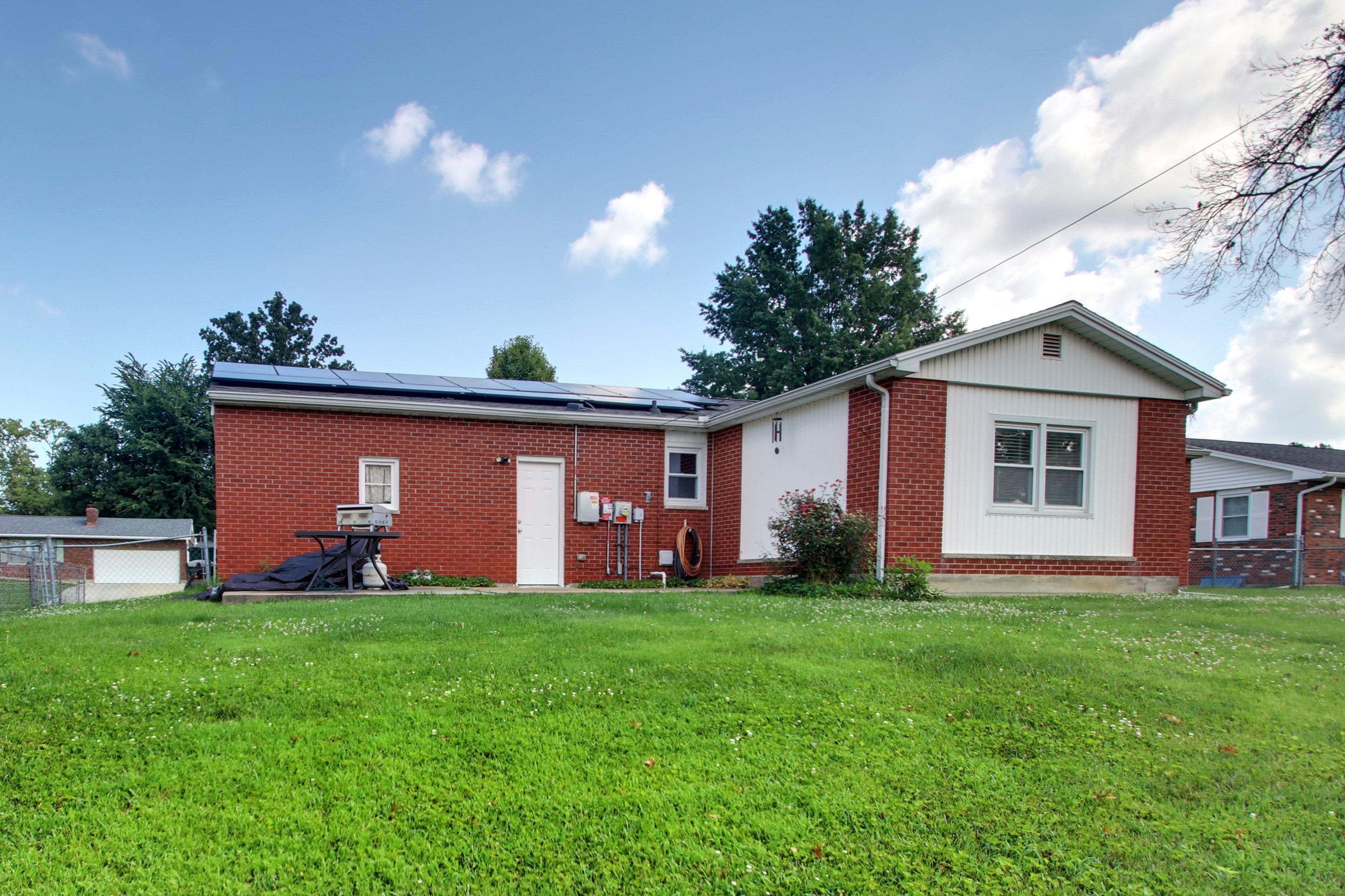 3930 Pine Tree Road Property Photo 2