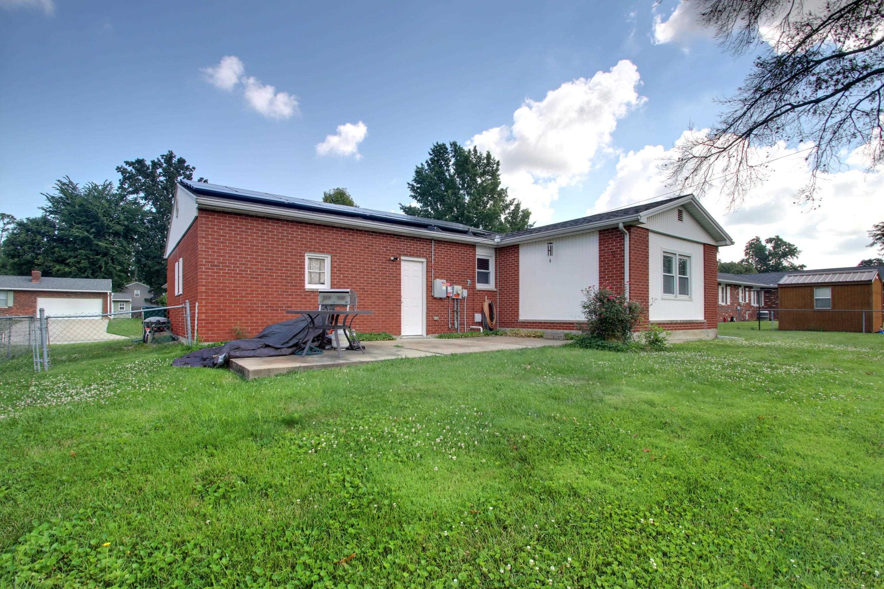 3930 Pine Tree Road Property Photo 3