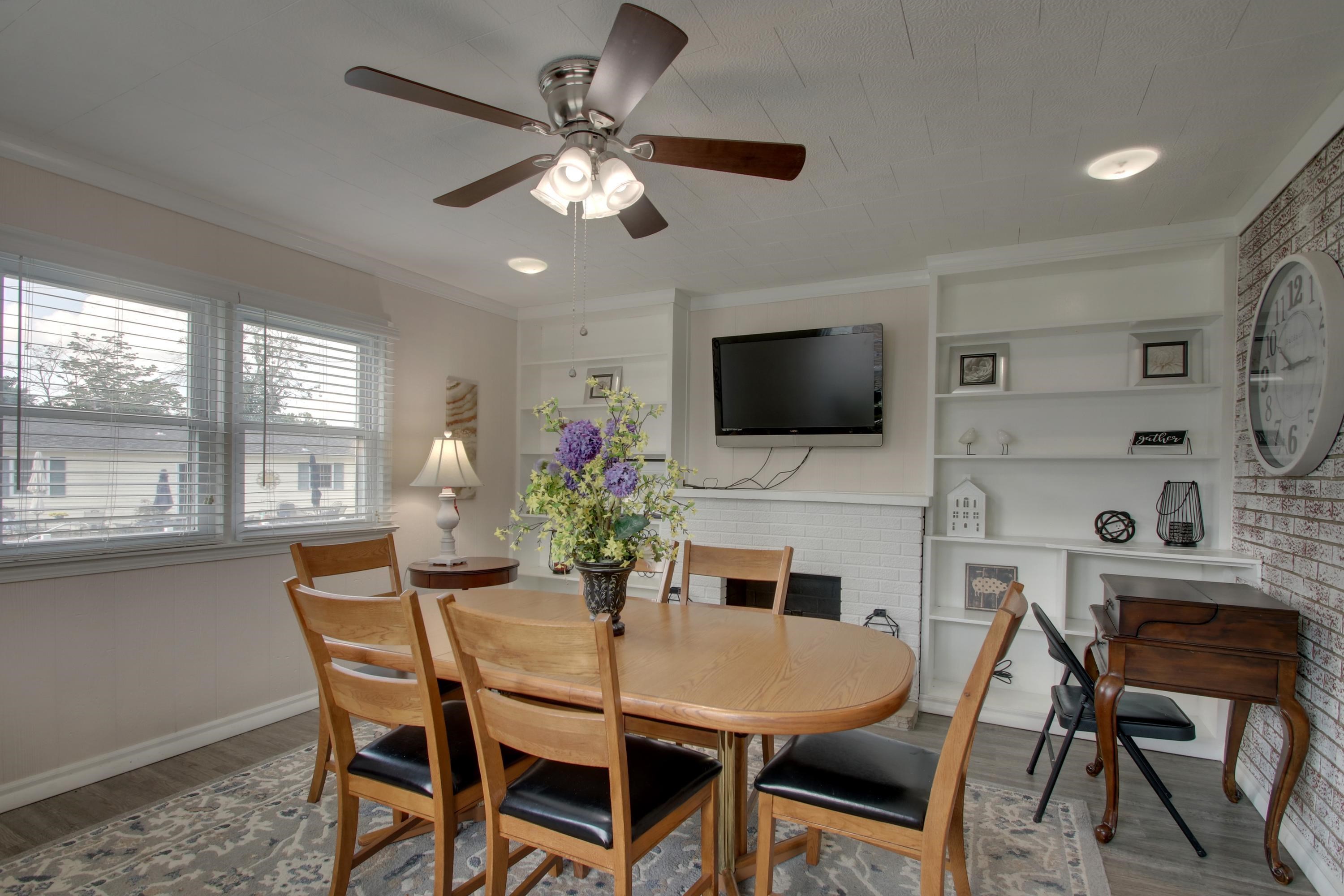 3930 Pine Tree Road Property Photo 10