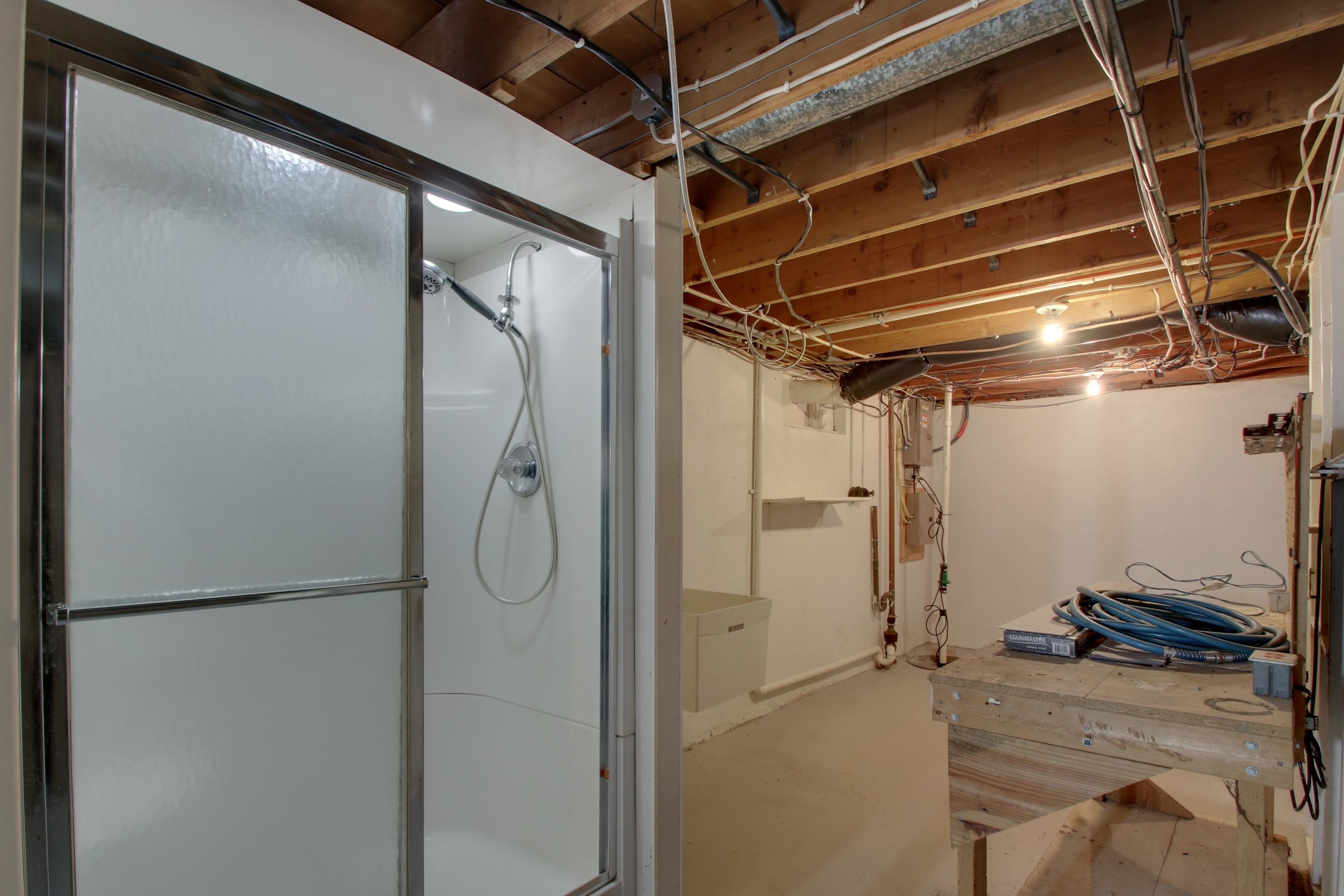 3930 Pine Tree Road Property Photo 22