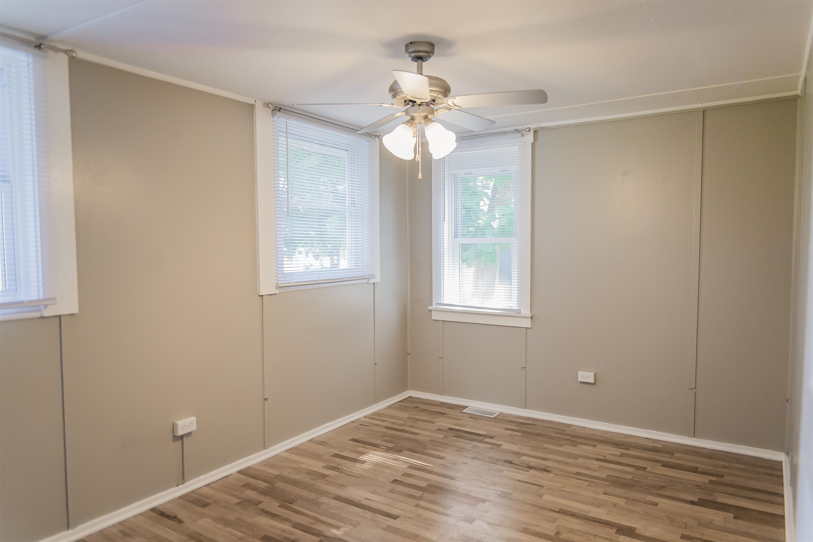 3206 Harrison Street Property Photo 6