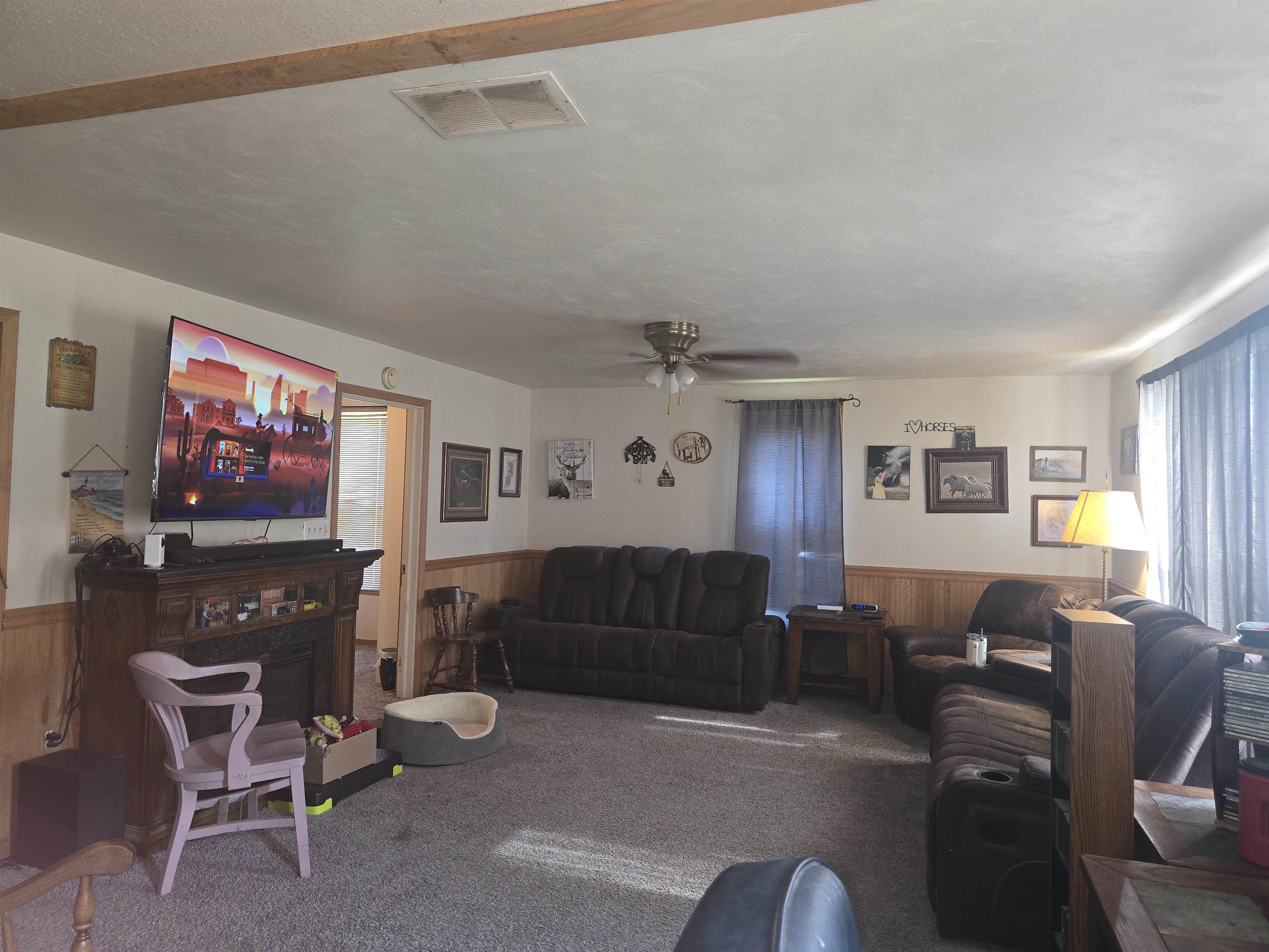 105 S Cedar Street Property Photo 7