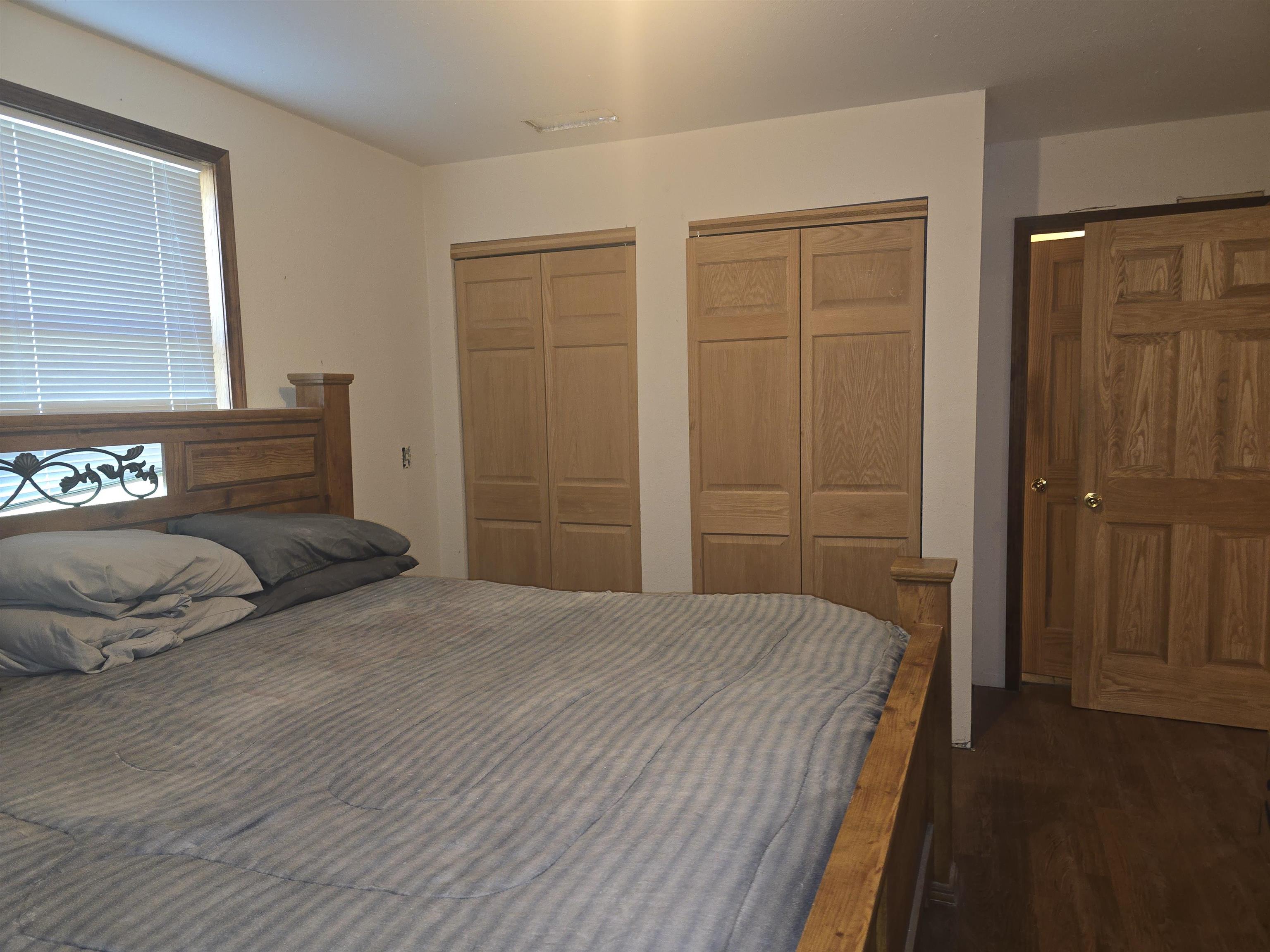 105 S Cedar Street Property Photo 17