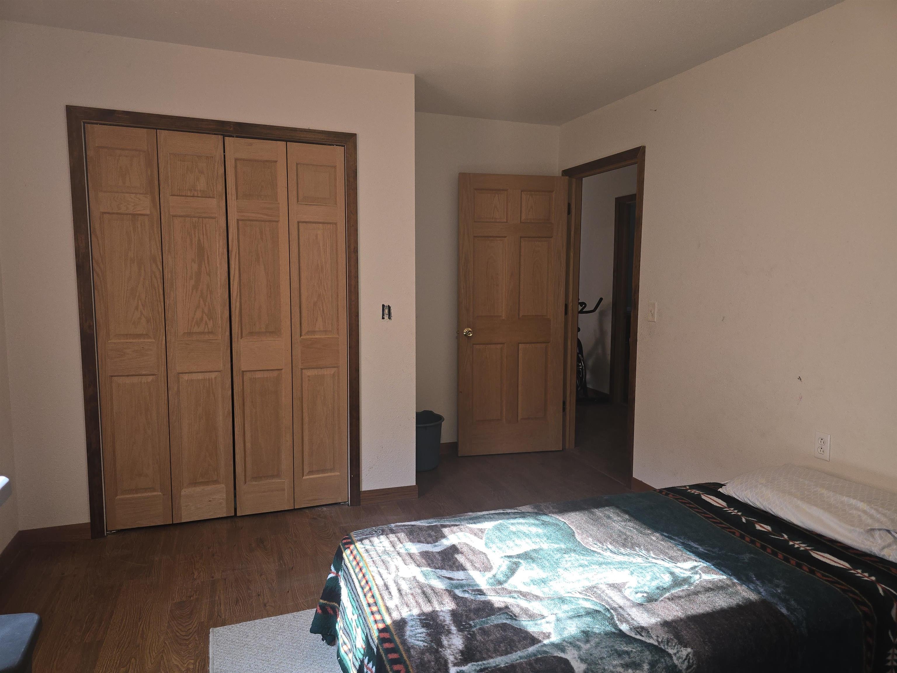 105 S Cedar Street Property Photo 23