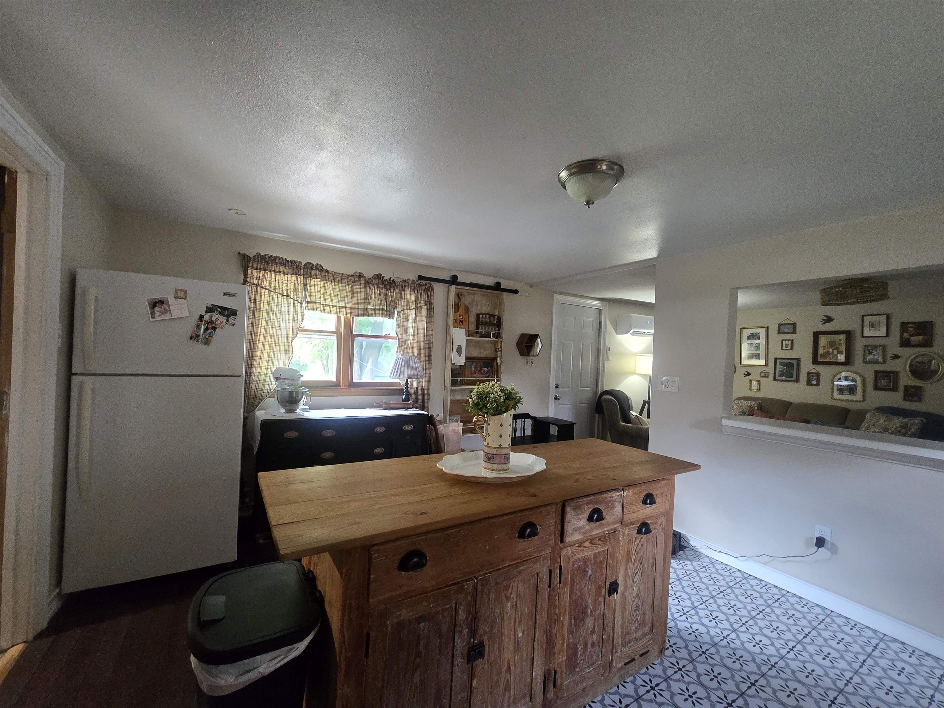 535 W Mcdonough Street Property Photo 4