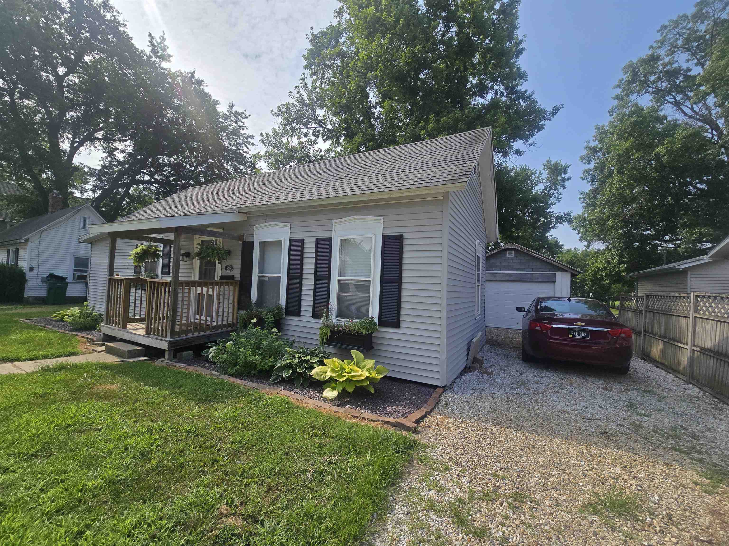 535 W Mcdonough Street Property Photo 16