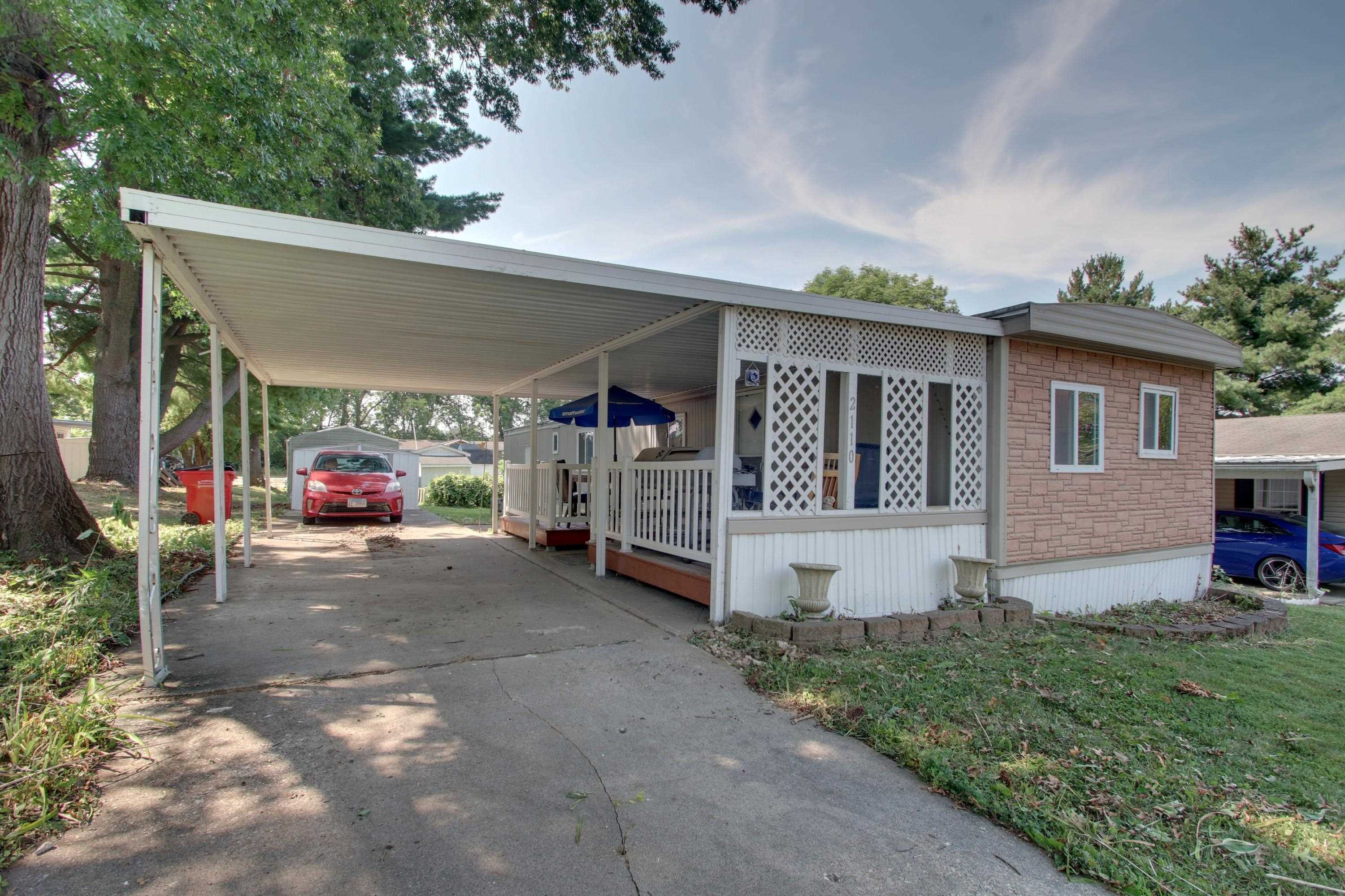 2110 Rainbow Lane Property Photo 1
