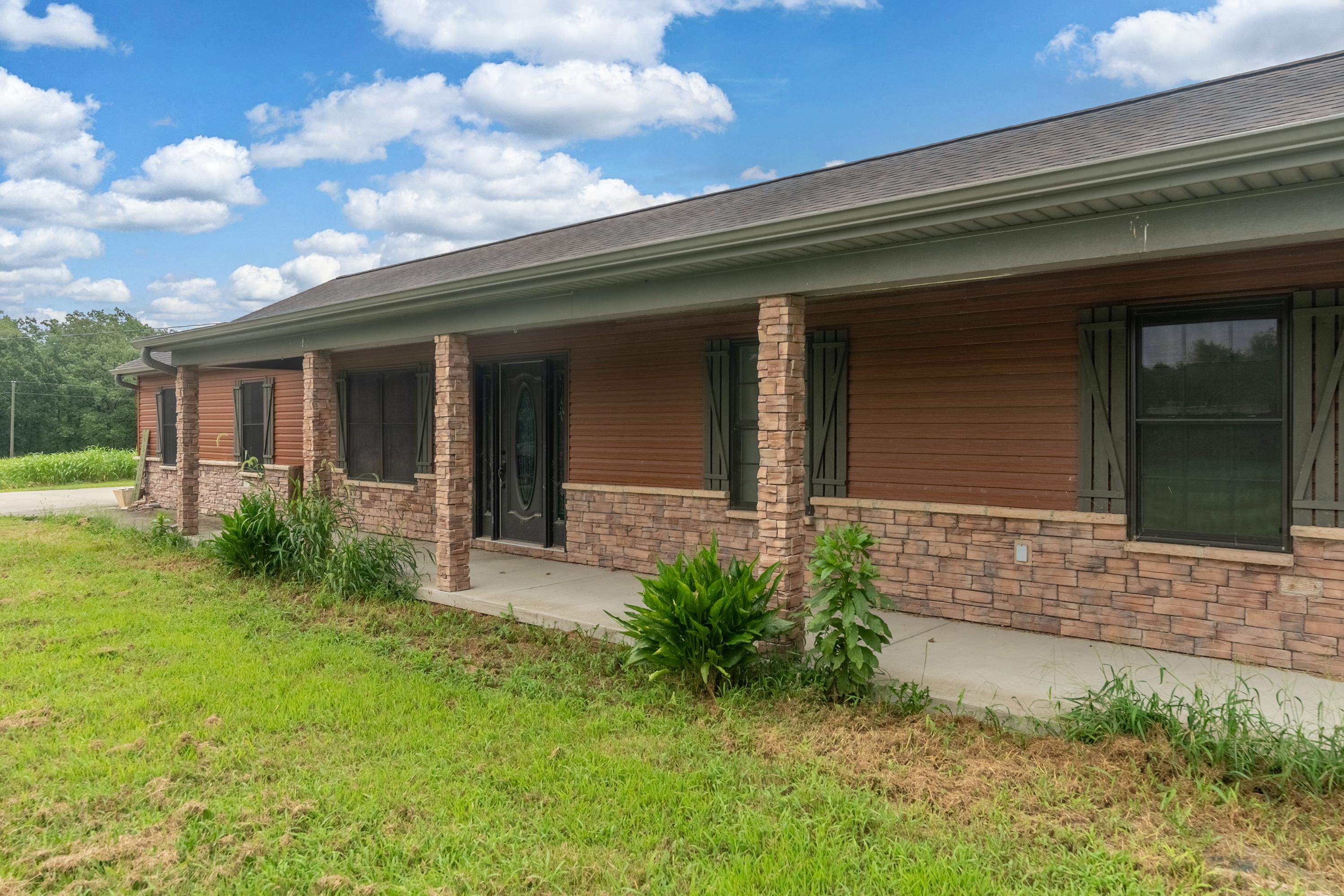 11203 Murrah Road Property Photo 5