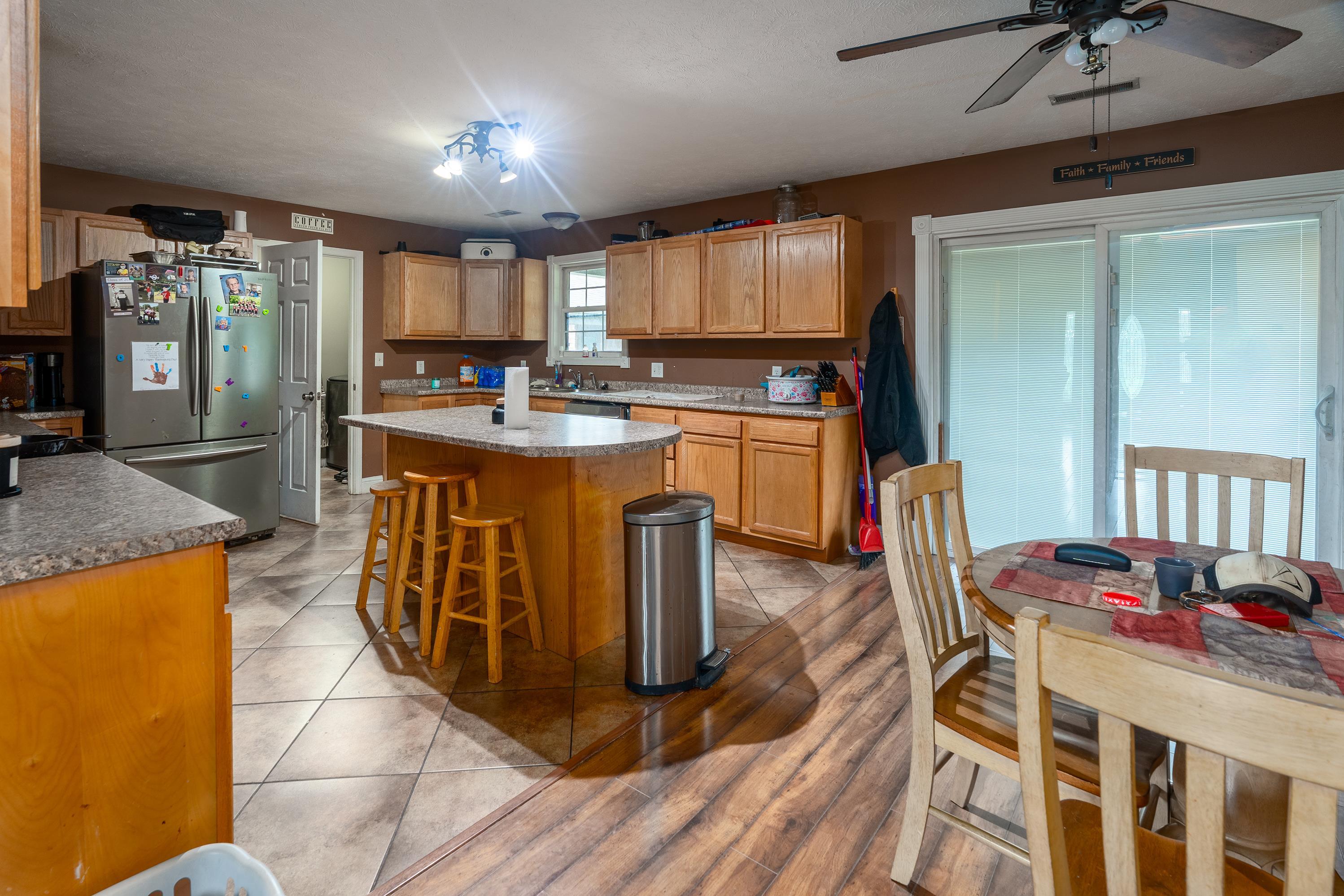 11203 Murrah Road Property Photo 8