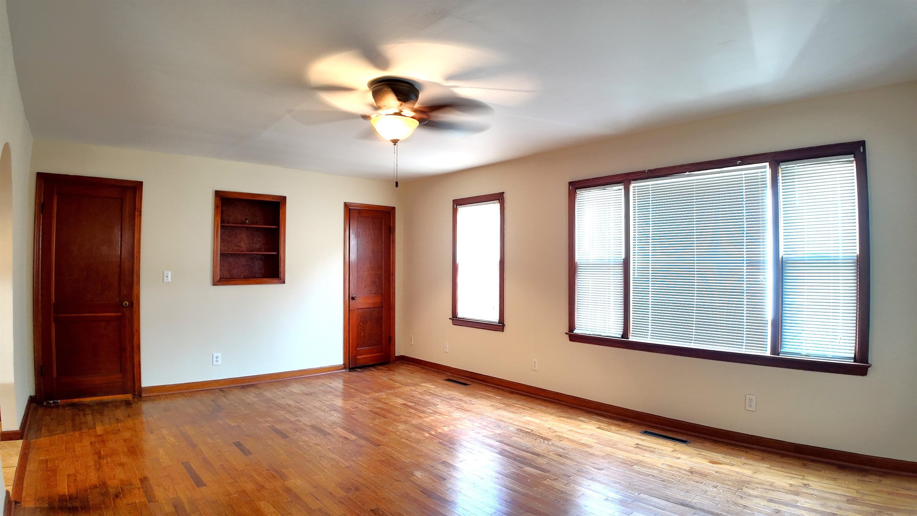 420 N Mississippi Street Property Photo 3