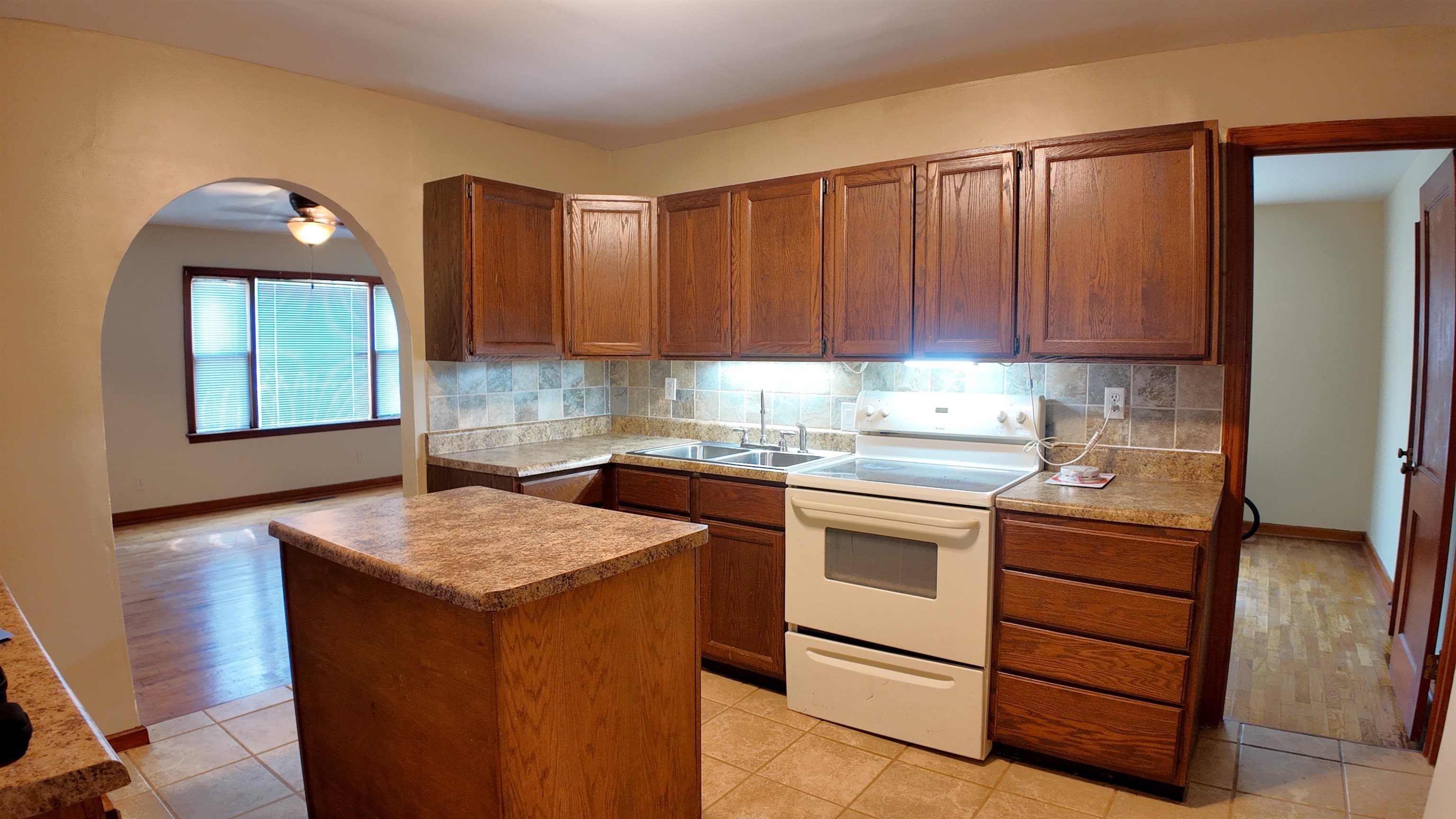 420 N Mississippi Street Property Photo 6