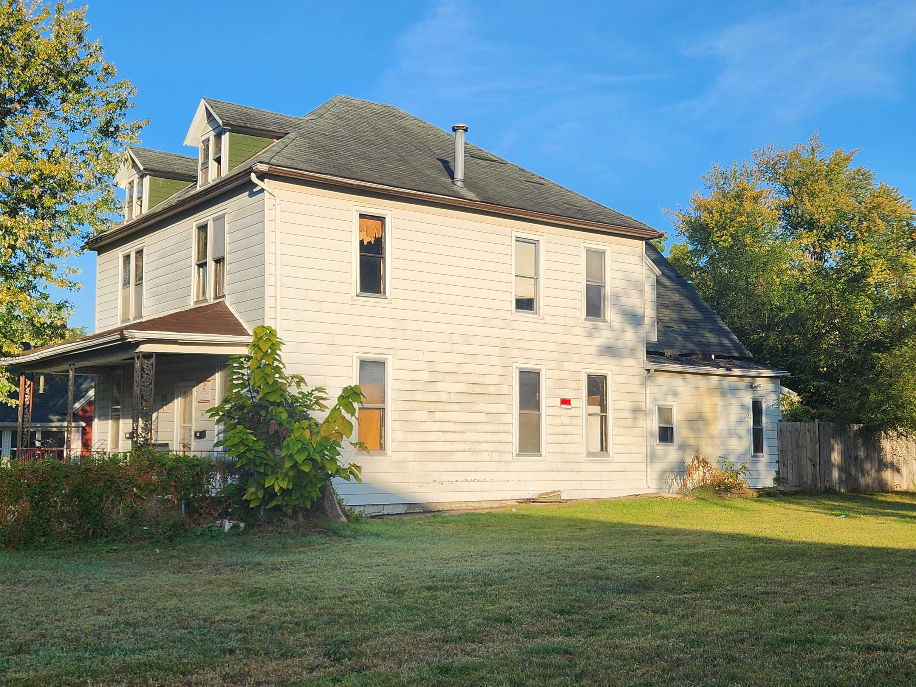 315-317 Lind Street Property Photo 2
