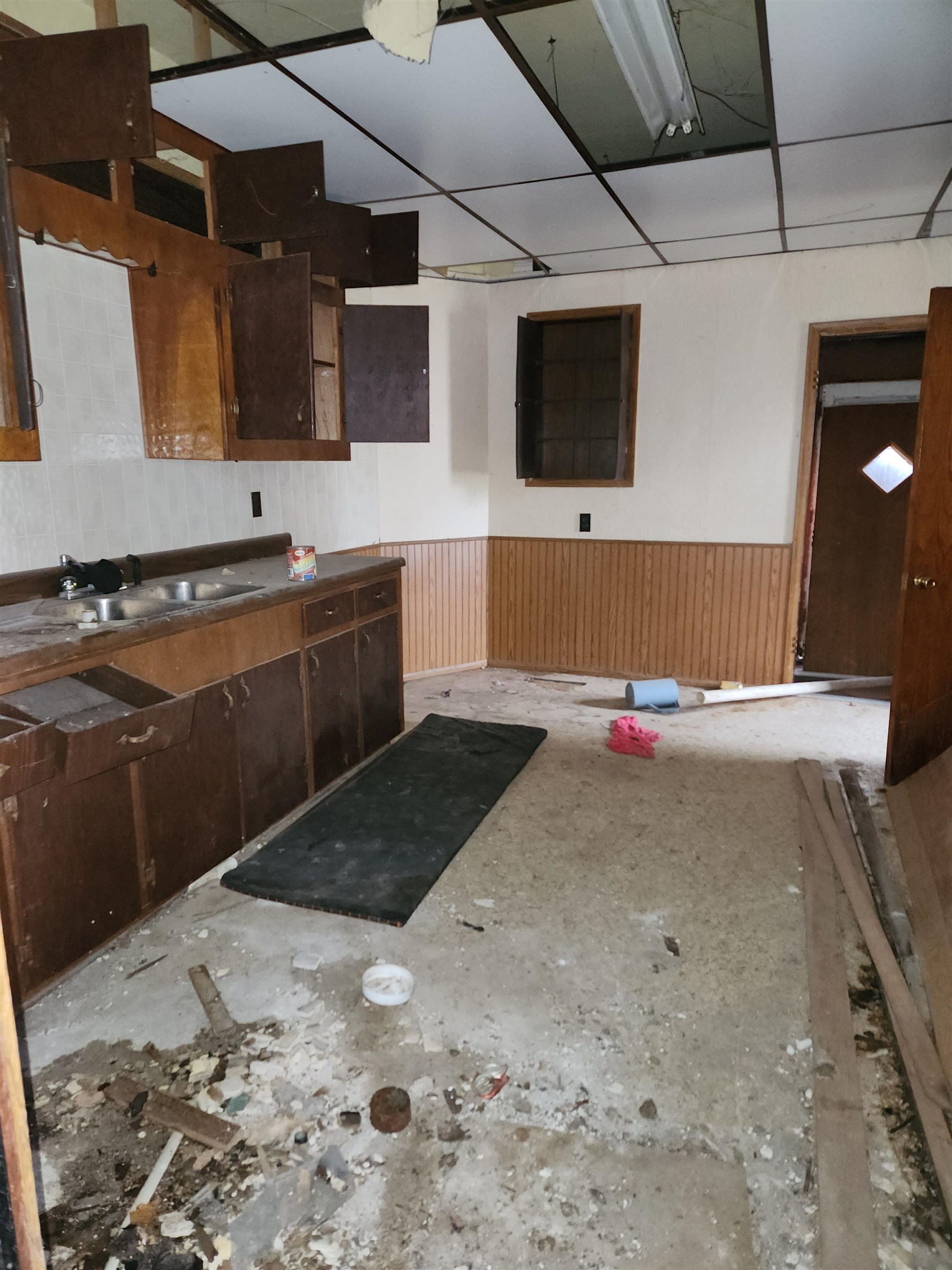 315-317 Lind Street Property Photo 5