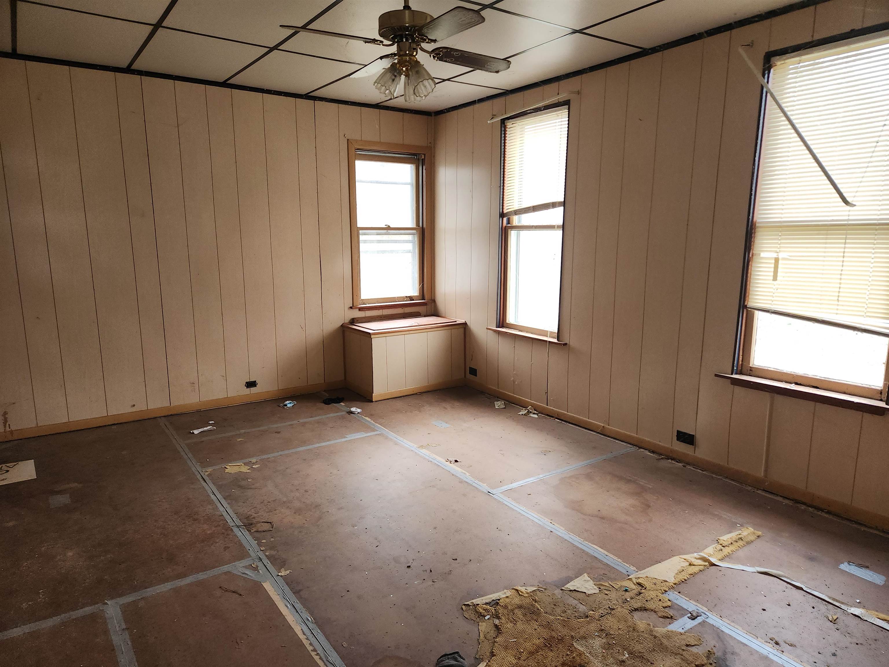 315-317 Lind Street Property Photo 9