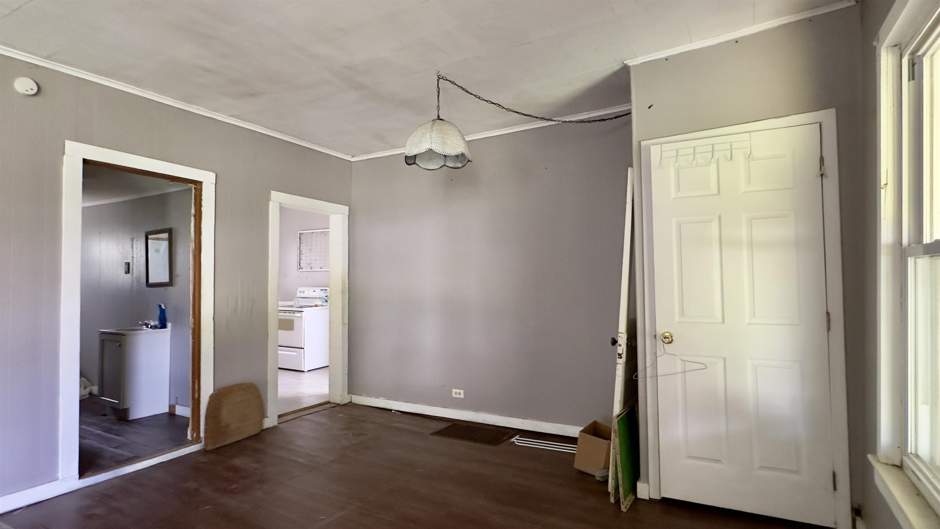 604 E Washington Street Property Photo 5