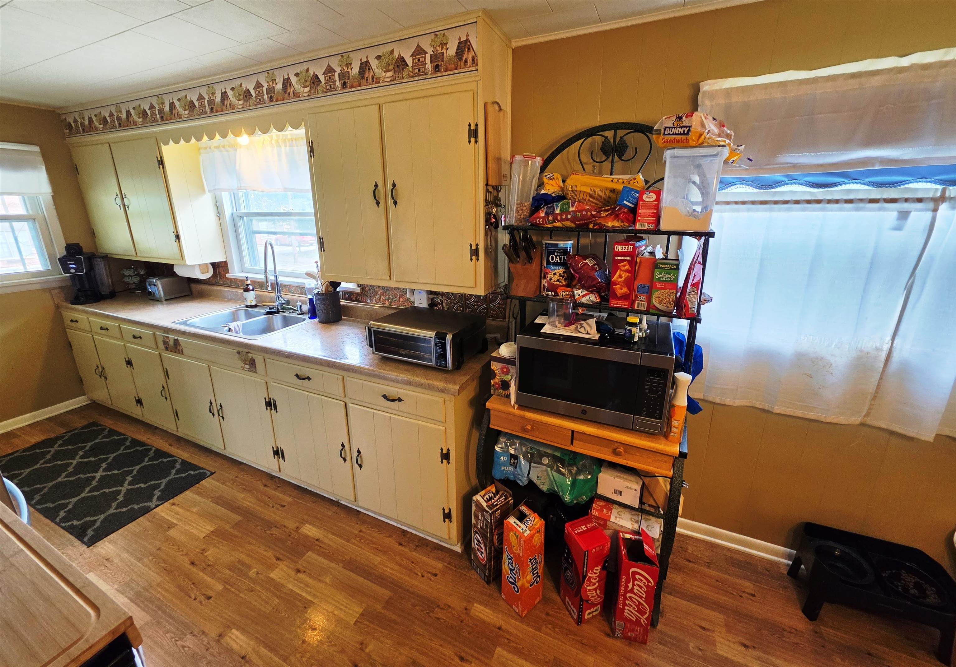 227 E Bennett Street Property Photo 8