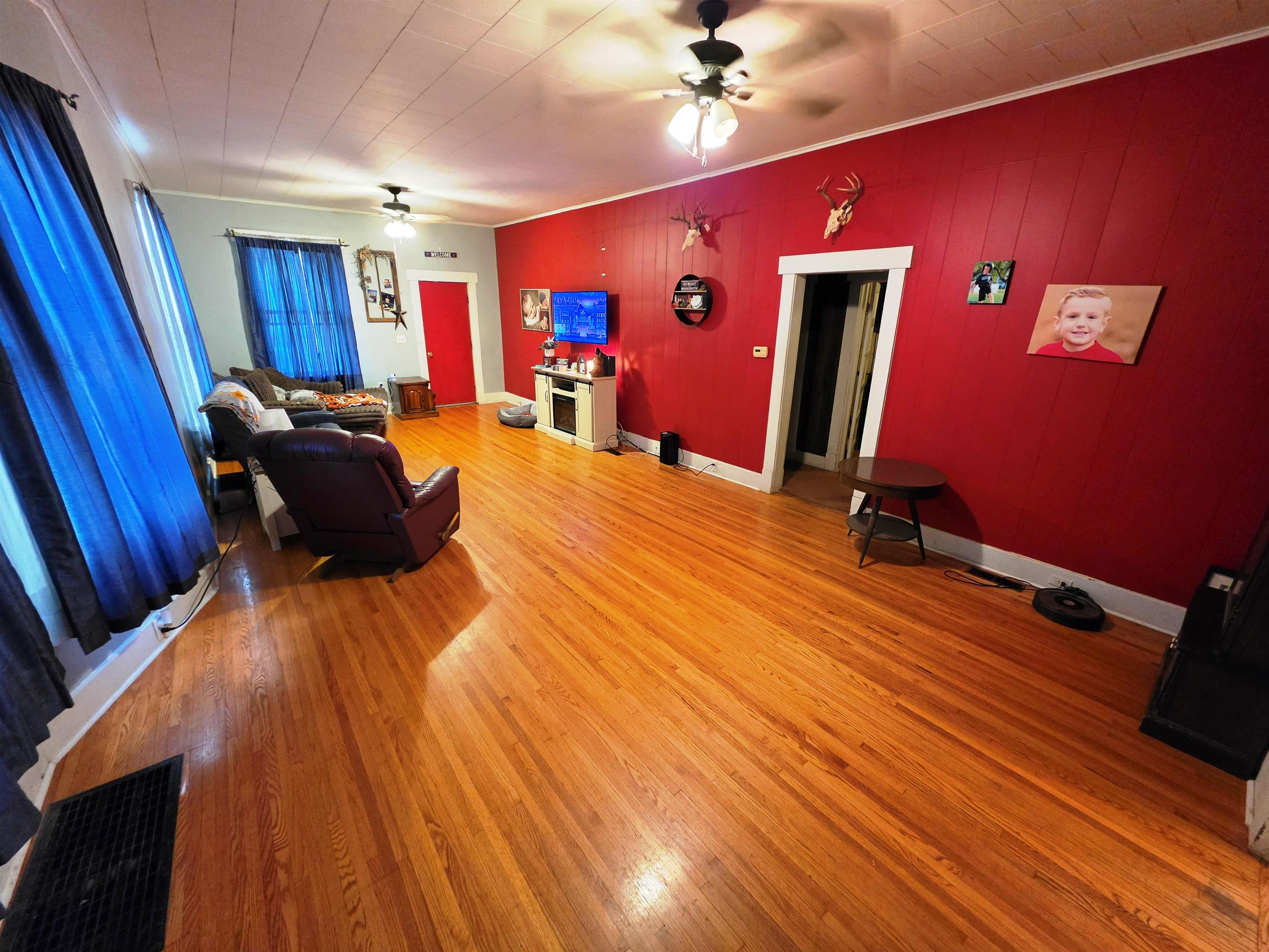 227 E Bennett Street Property Photo 13