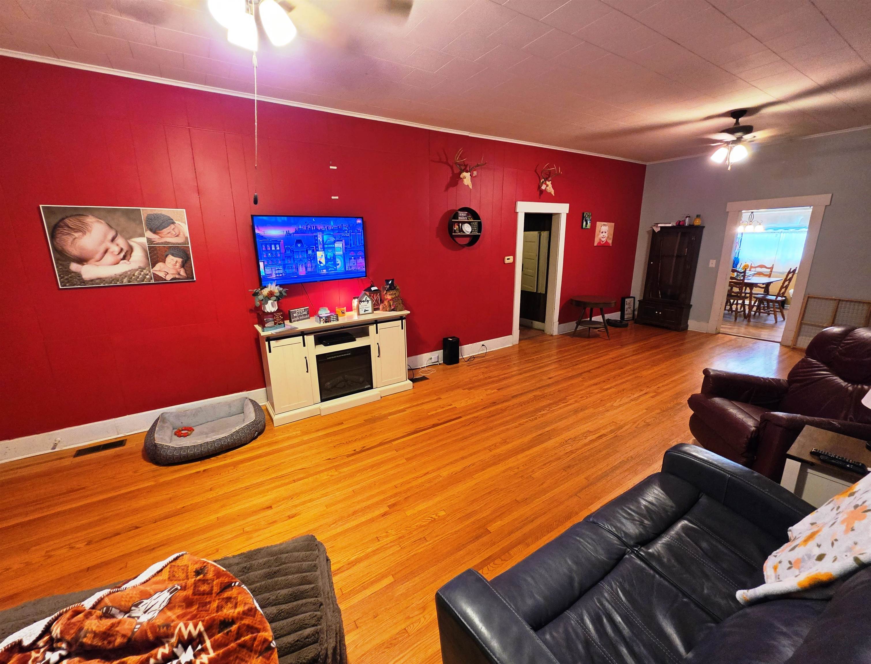 227 E Bennett Street Property Photo 15