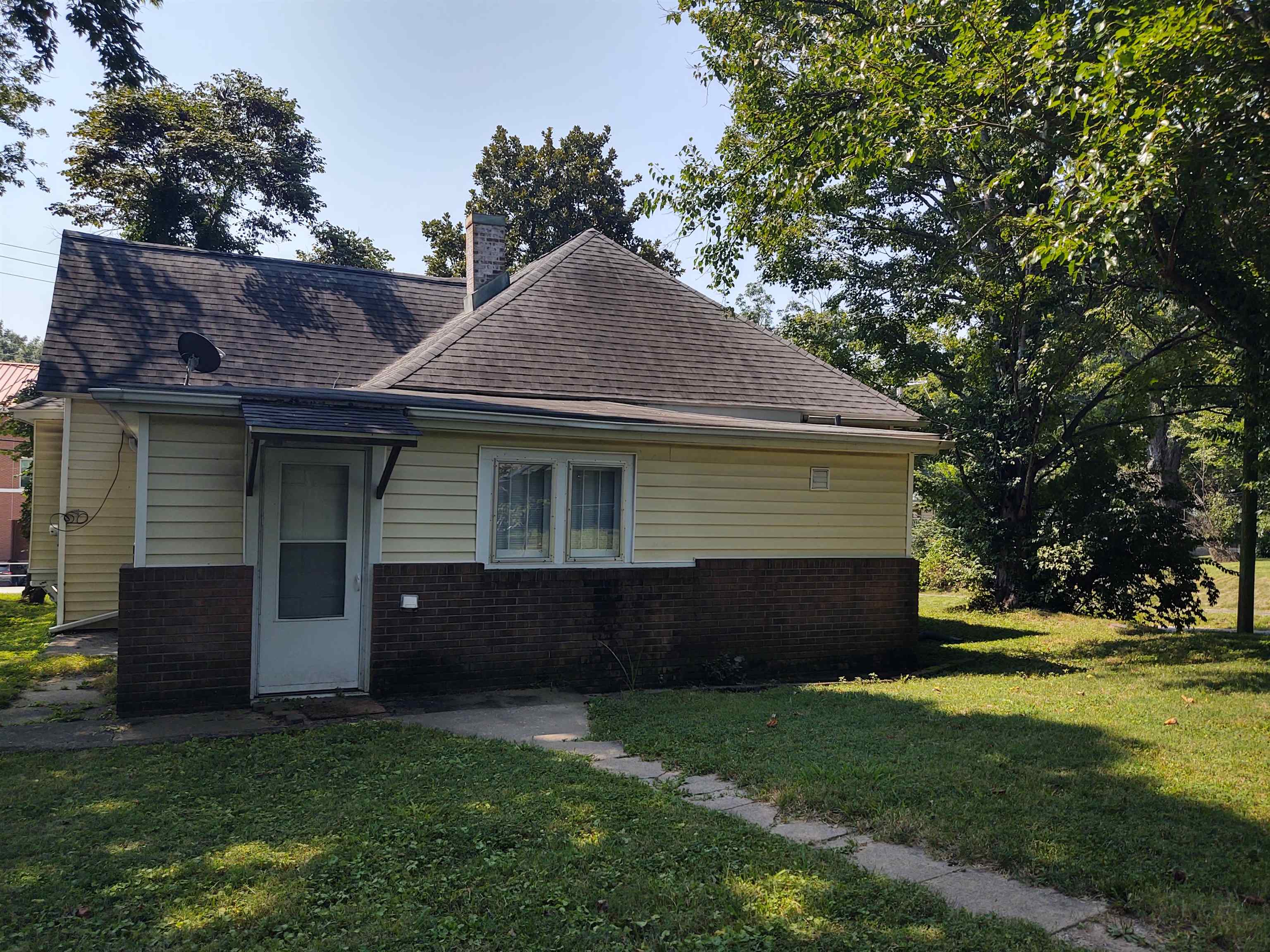 604 W Vine Street Property Photo 2