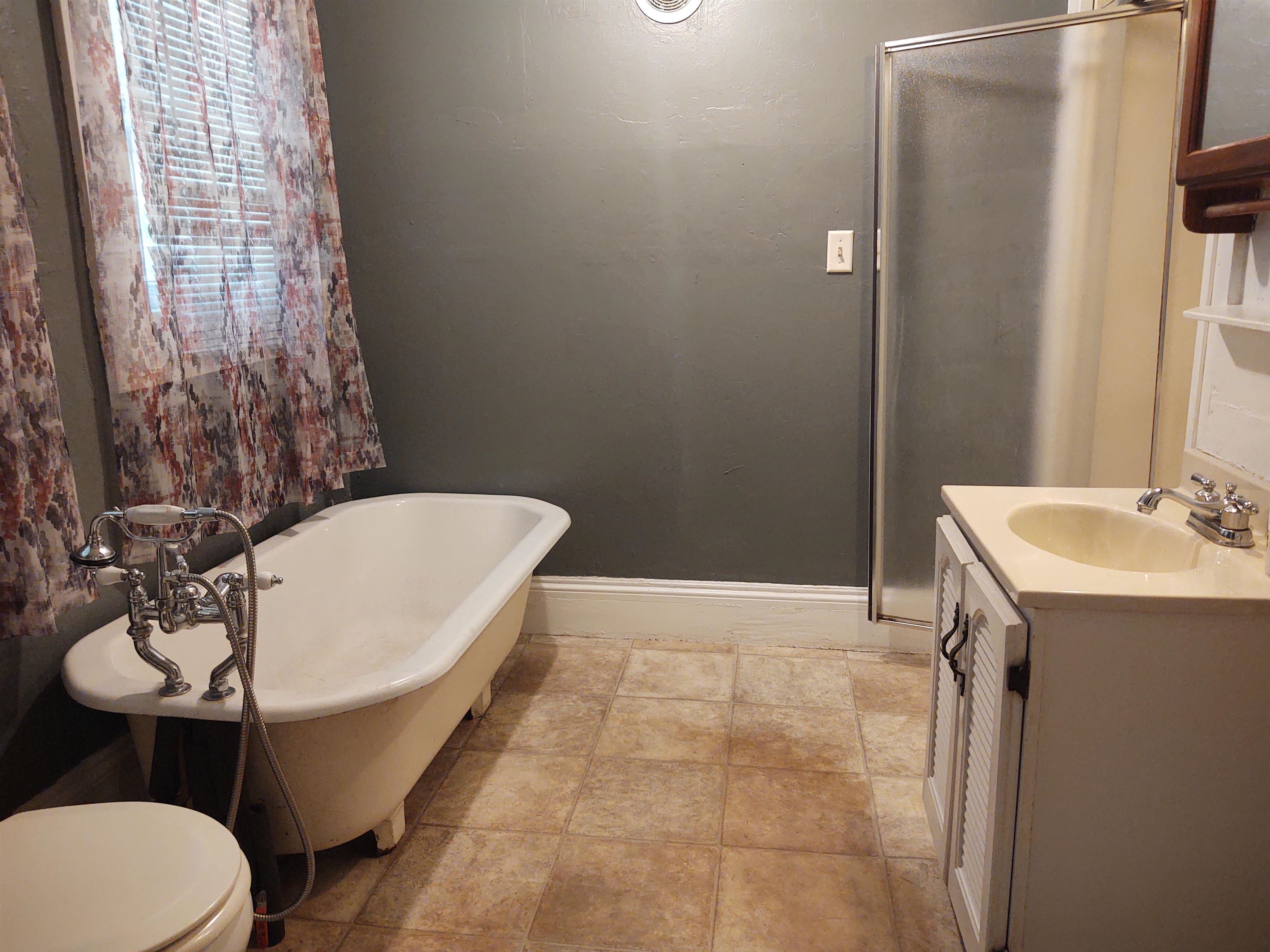 604 W Vine Street Property Photo 11