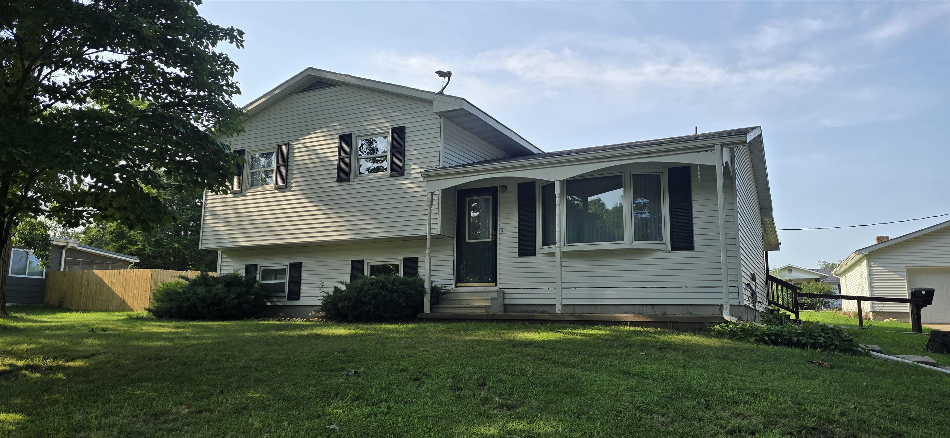 1561 Elm Street Property Photo 1