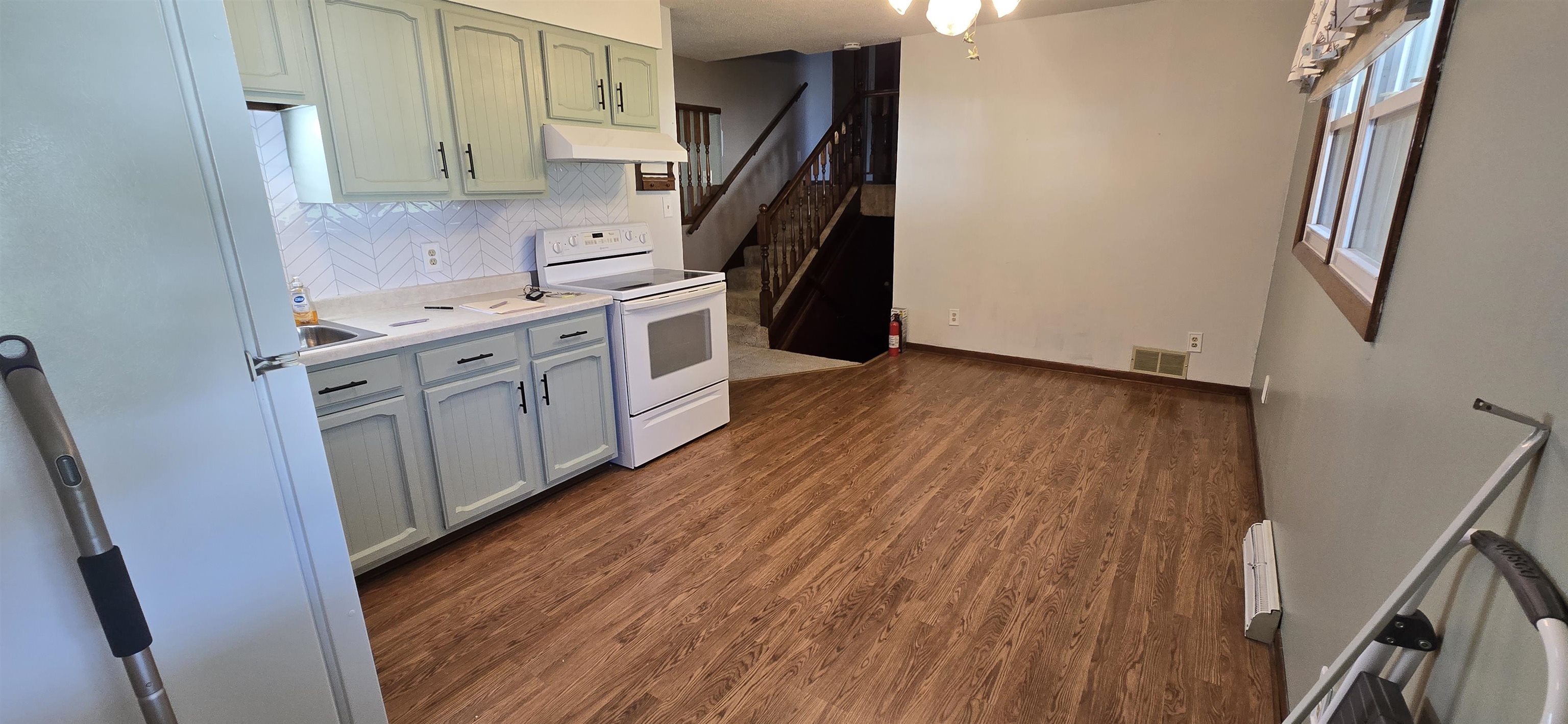 1561 Elm Street Property Photo 2
