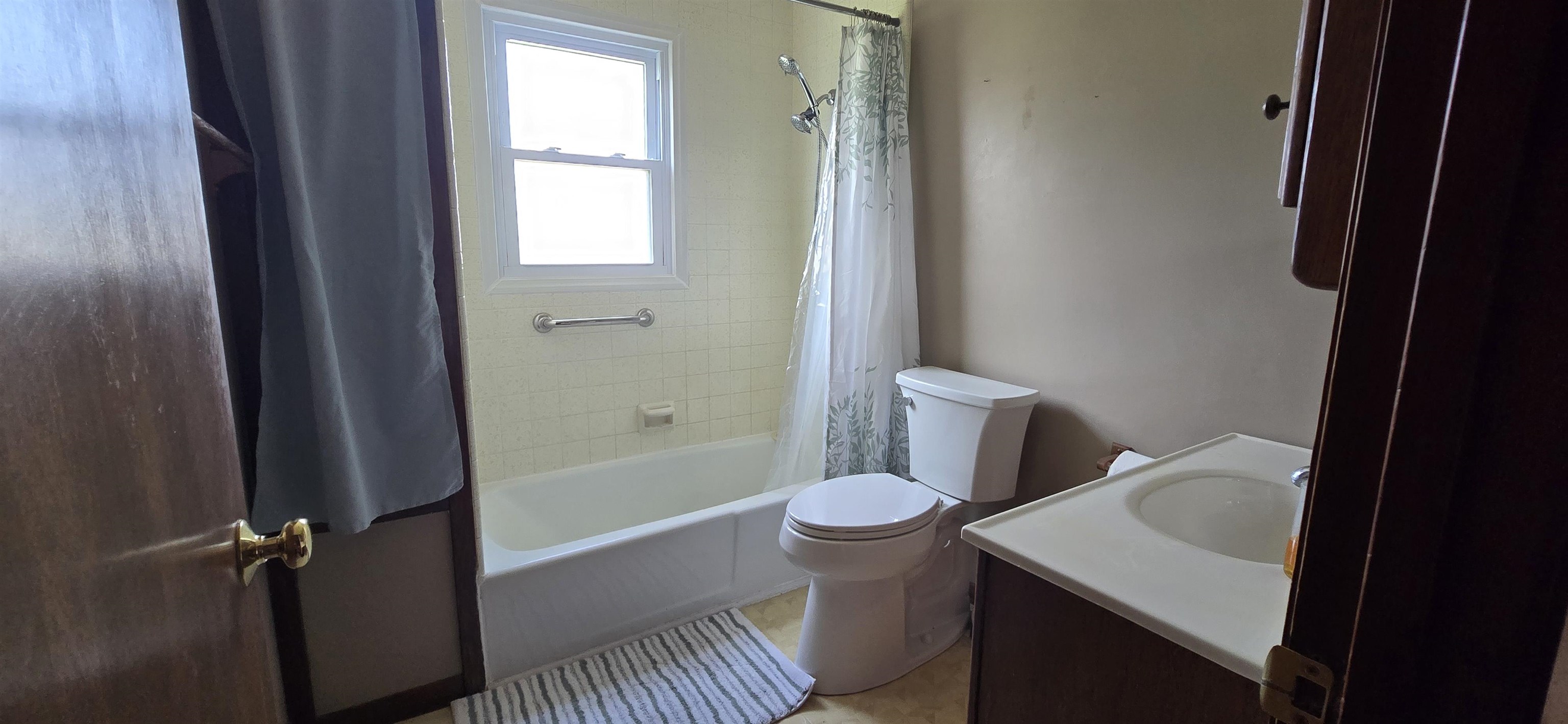 1561 Elm Street Property Photo 8