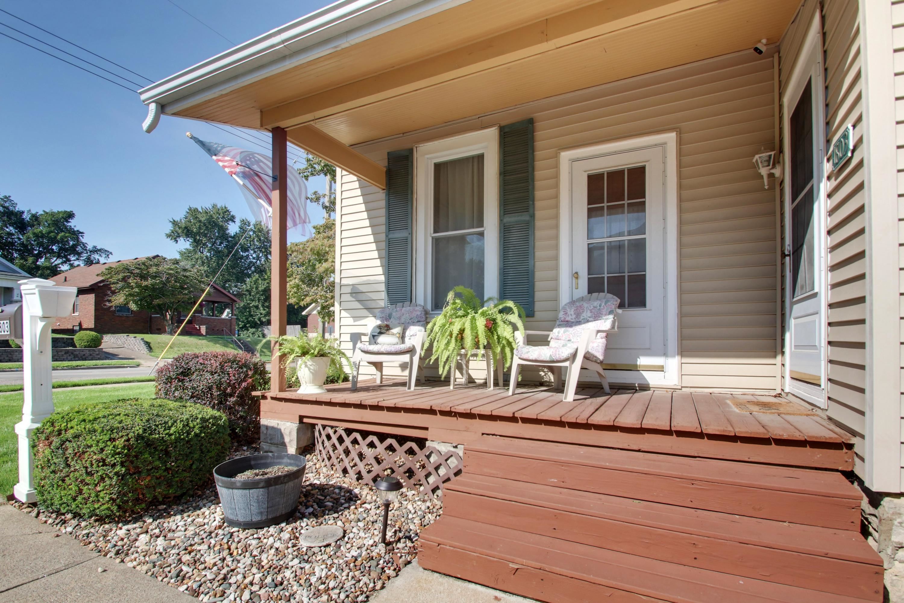 1803 Jefferson Street Property Photo 3