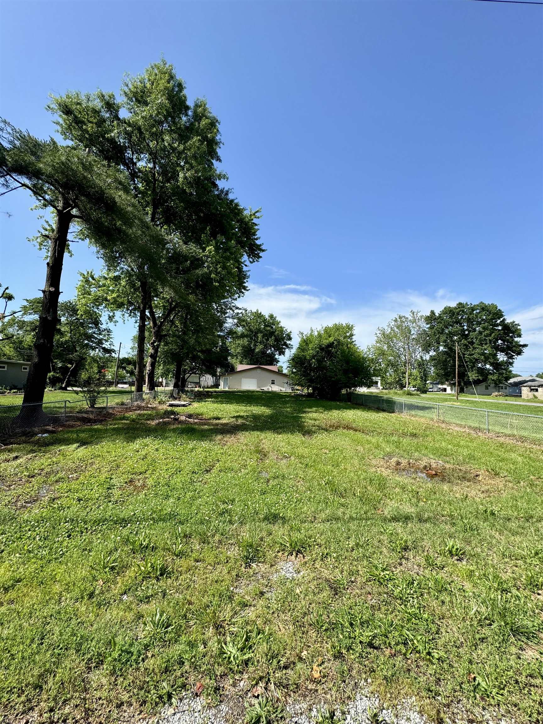 1203 W Elm Street Property Photo 2