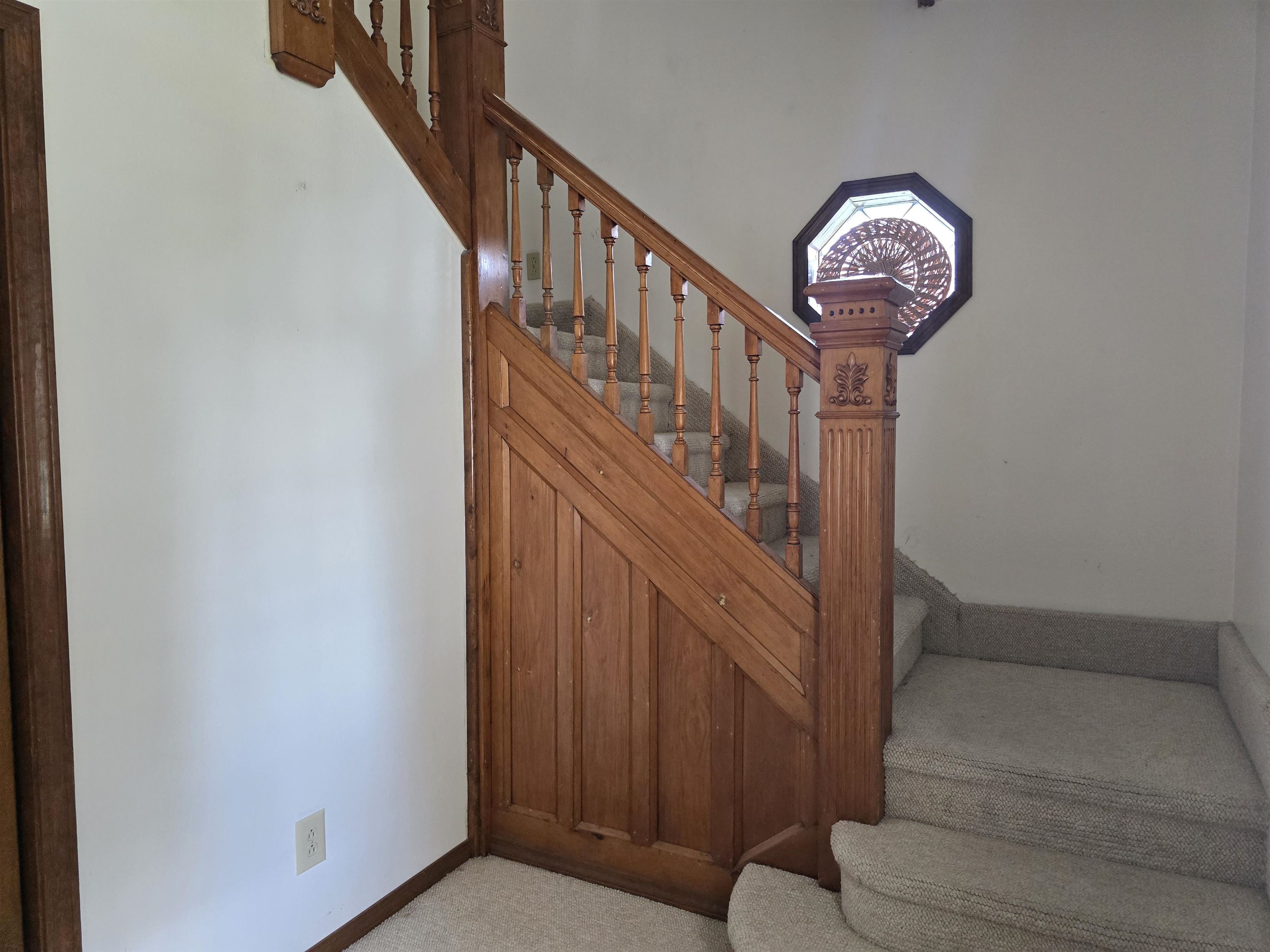 237 W Locust Street Property Photo 4