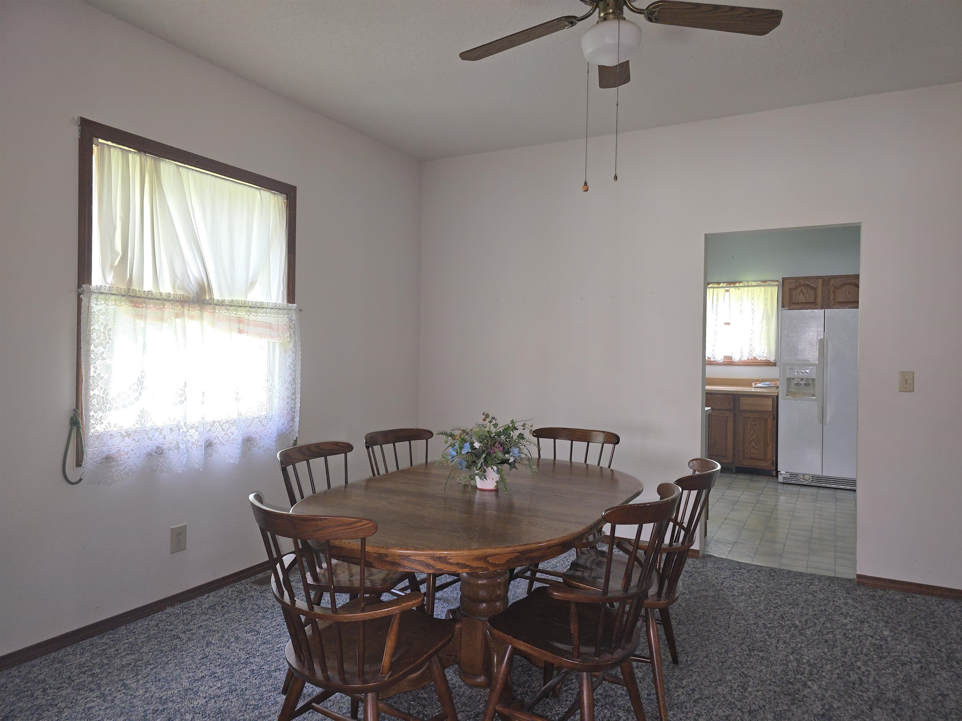 237 W Locust Street Property Photo 6