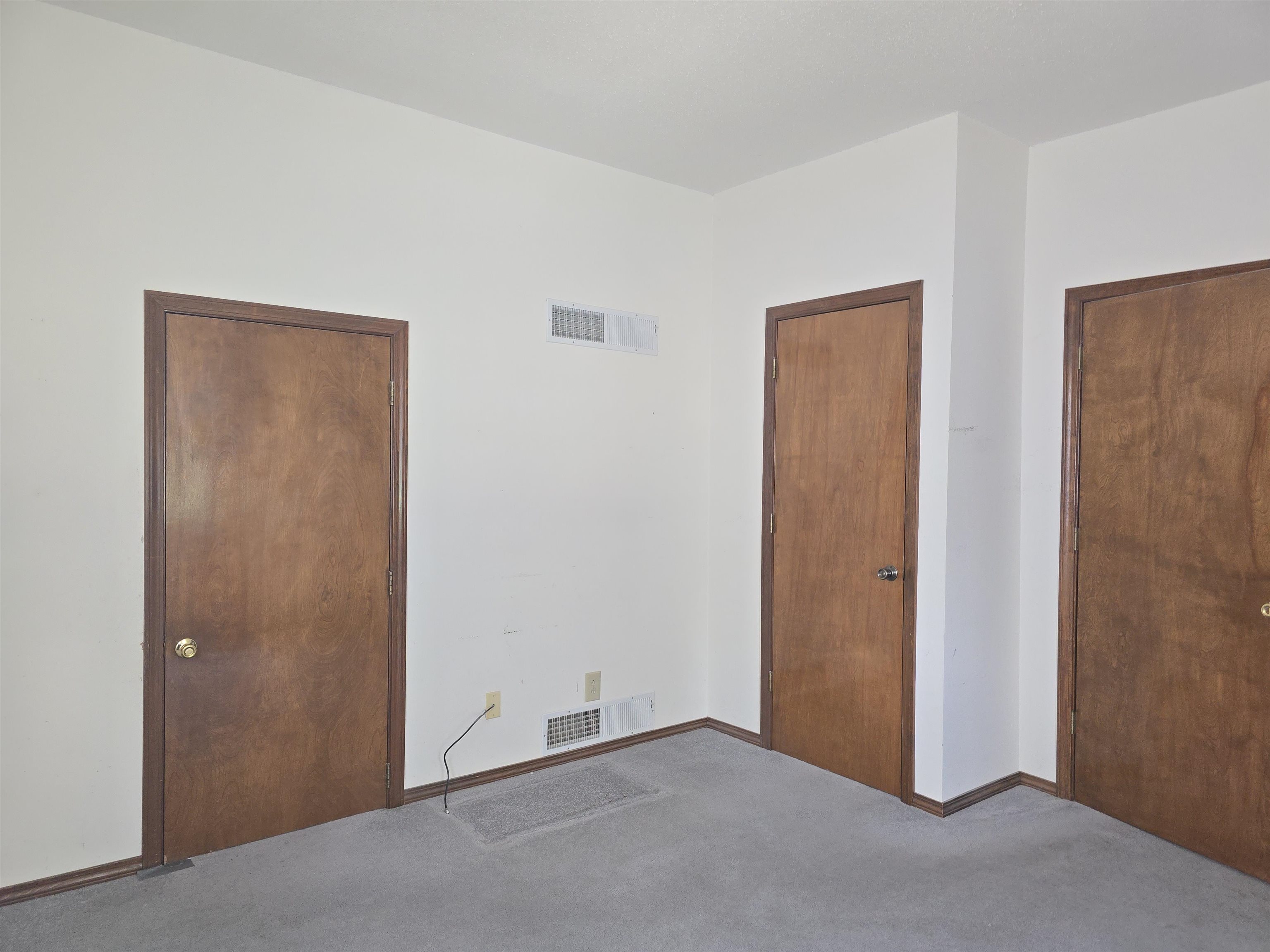 237 W Locust Street Property Photo 12
