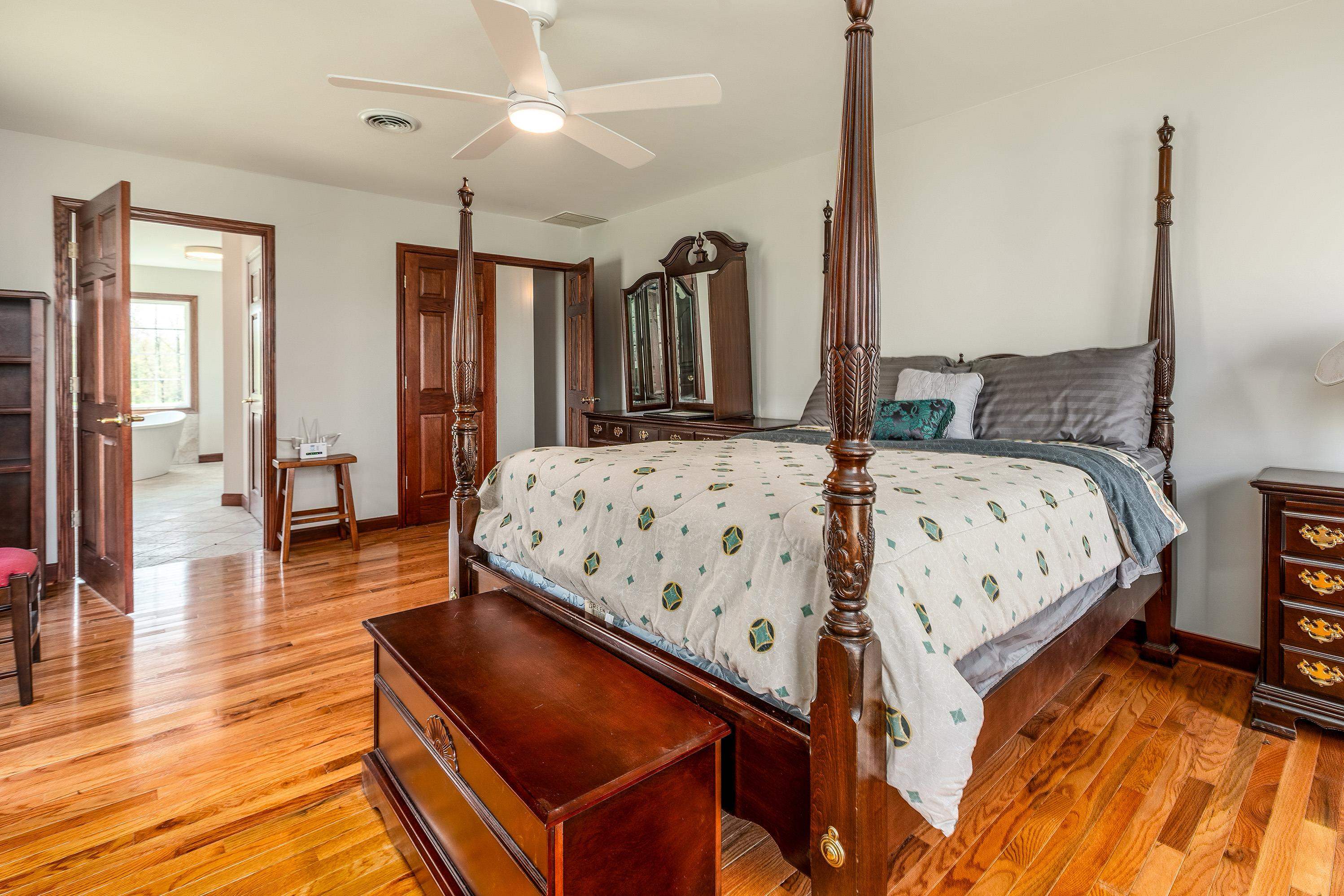 23107 Galatia Post Road Property Photo 42