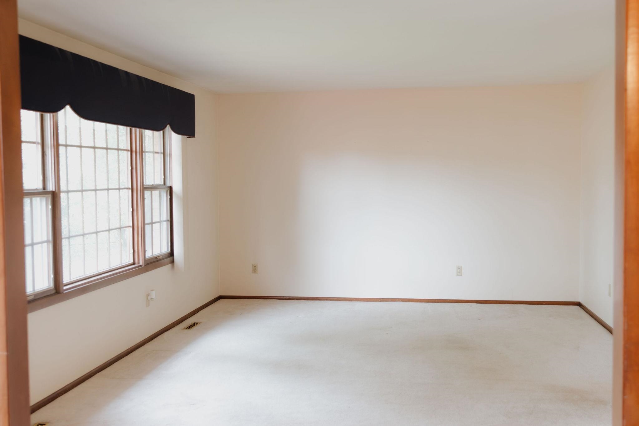 3025 Lantern Lane Property Photo 7