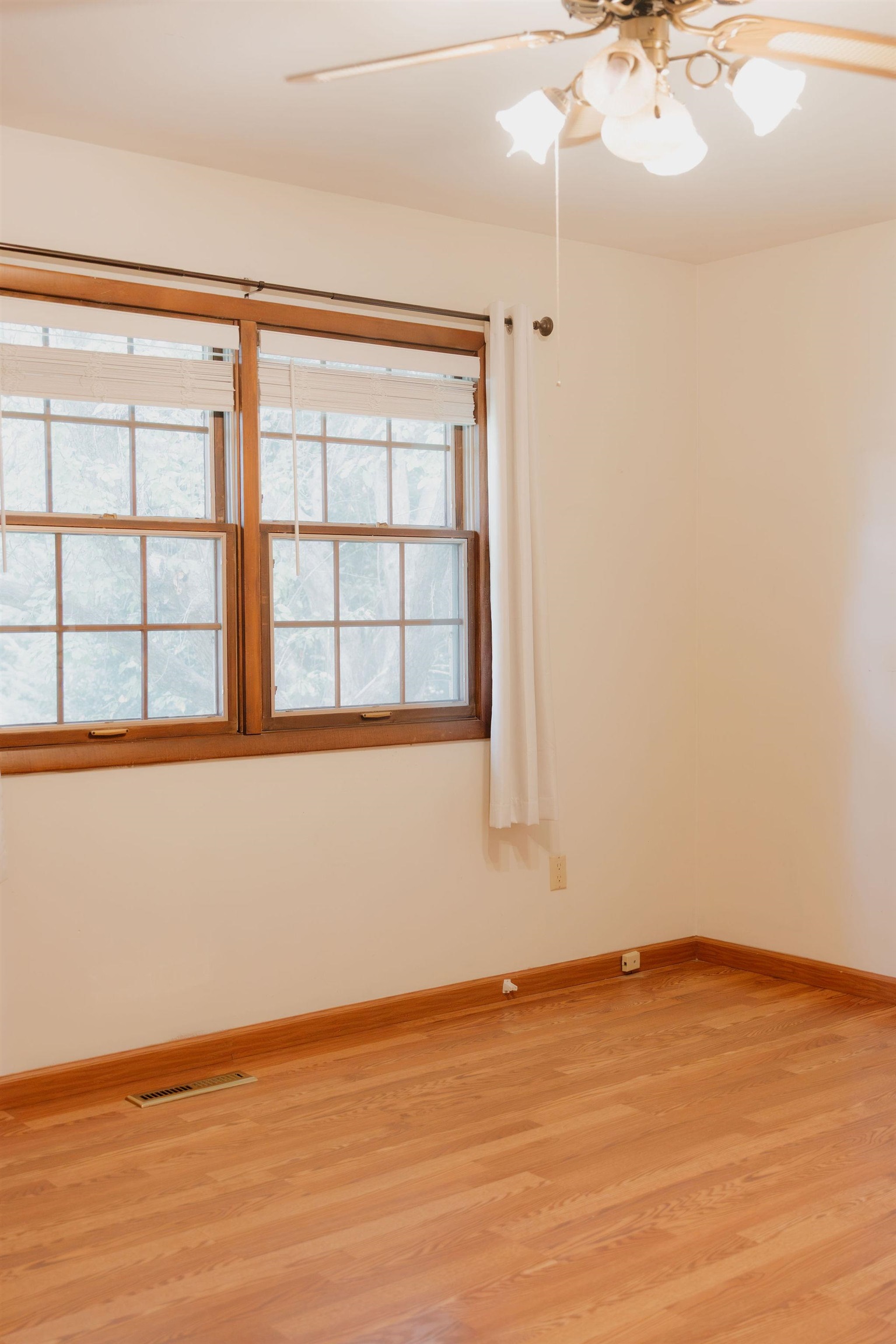 3025 Lantern Lane Property Photo 9