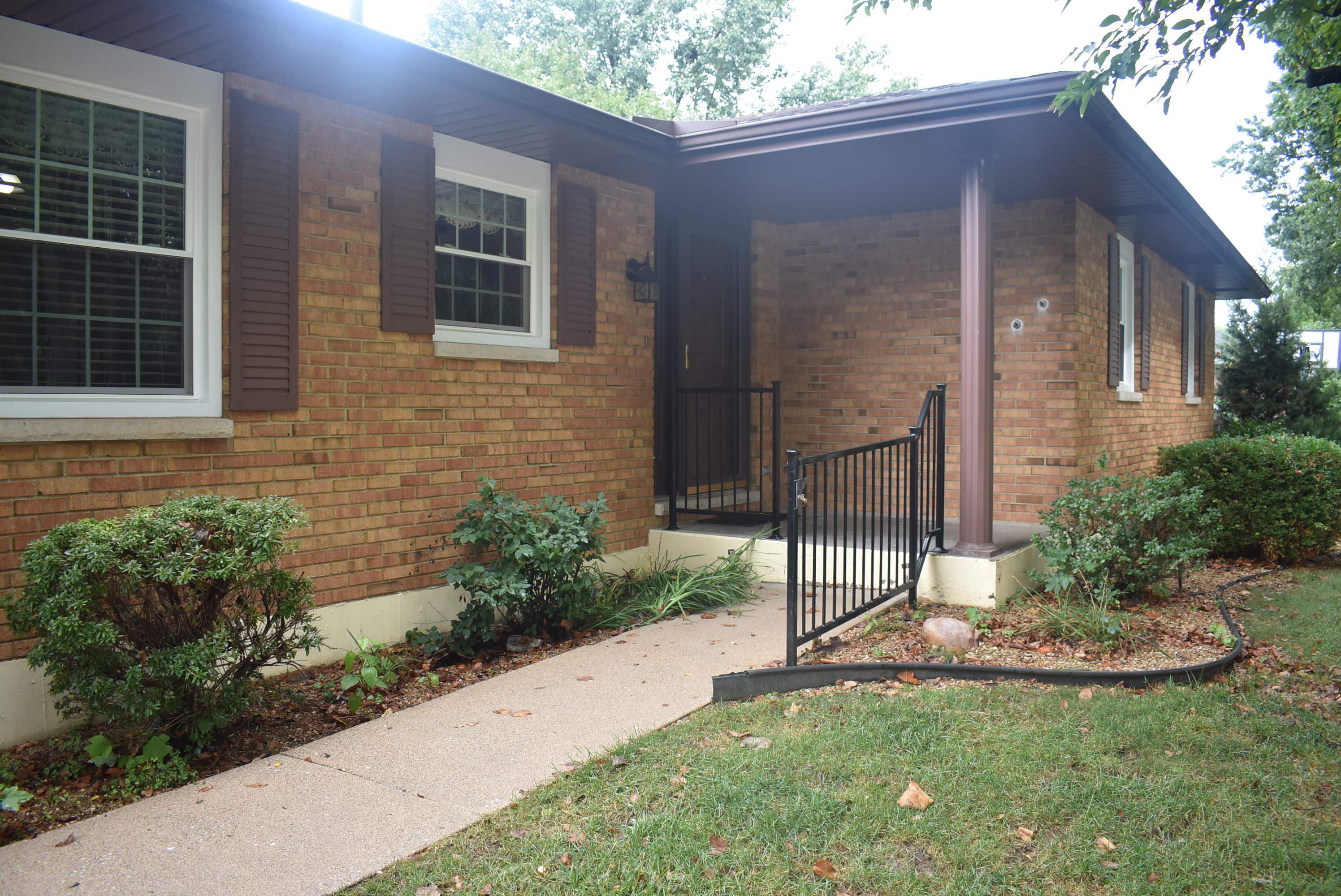 3025 Lantern Lane Property Photo 2