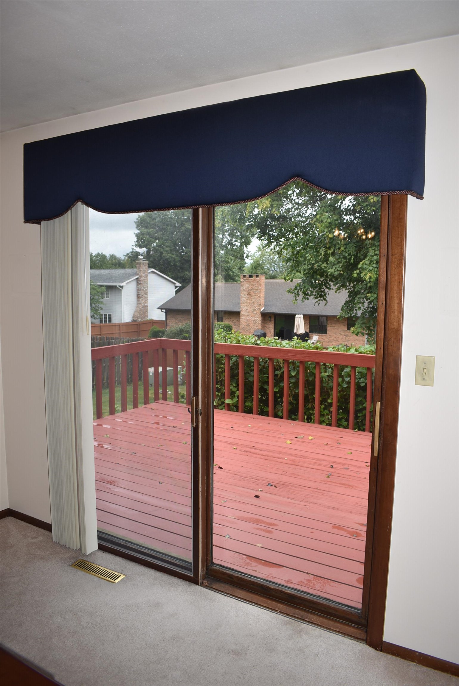 3025 Lantern Lane Property Photo 6