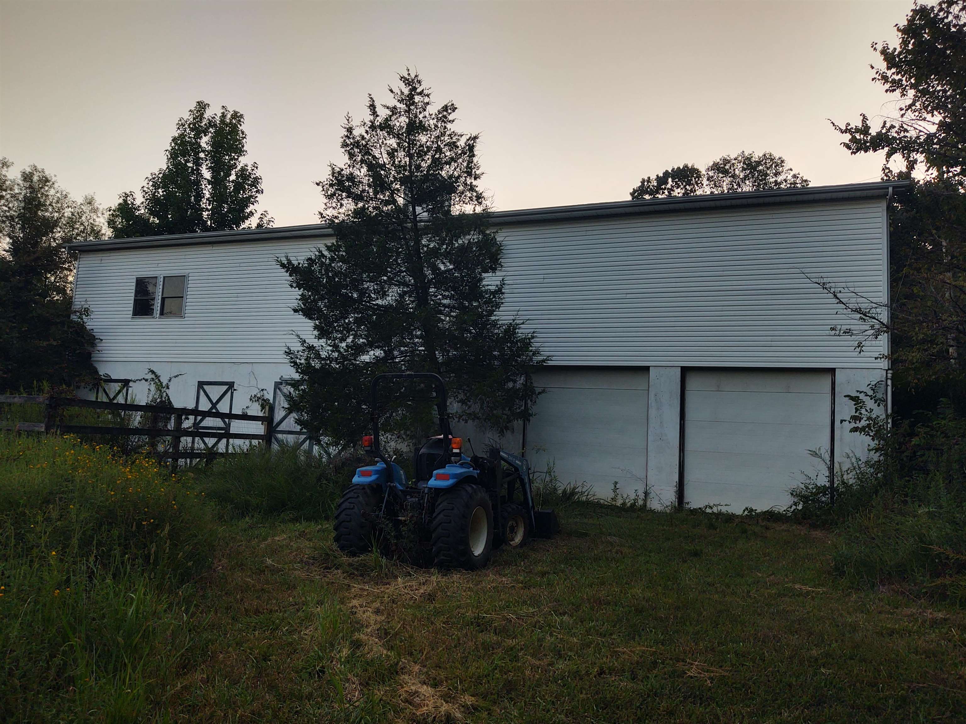 923 Ozark Road Property Photo 2