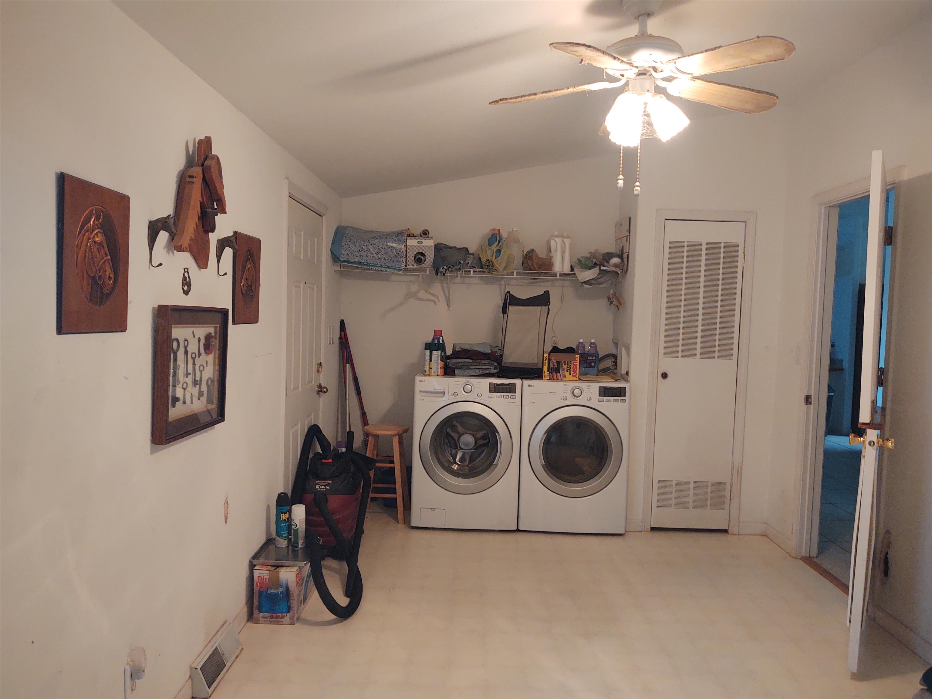 923 Ozark Road Property Photo 8